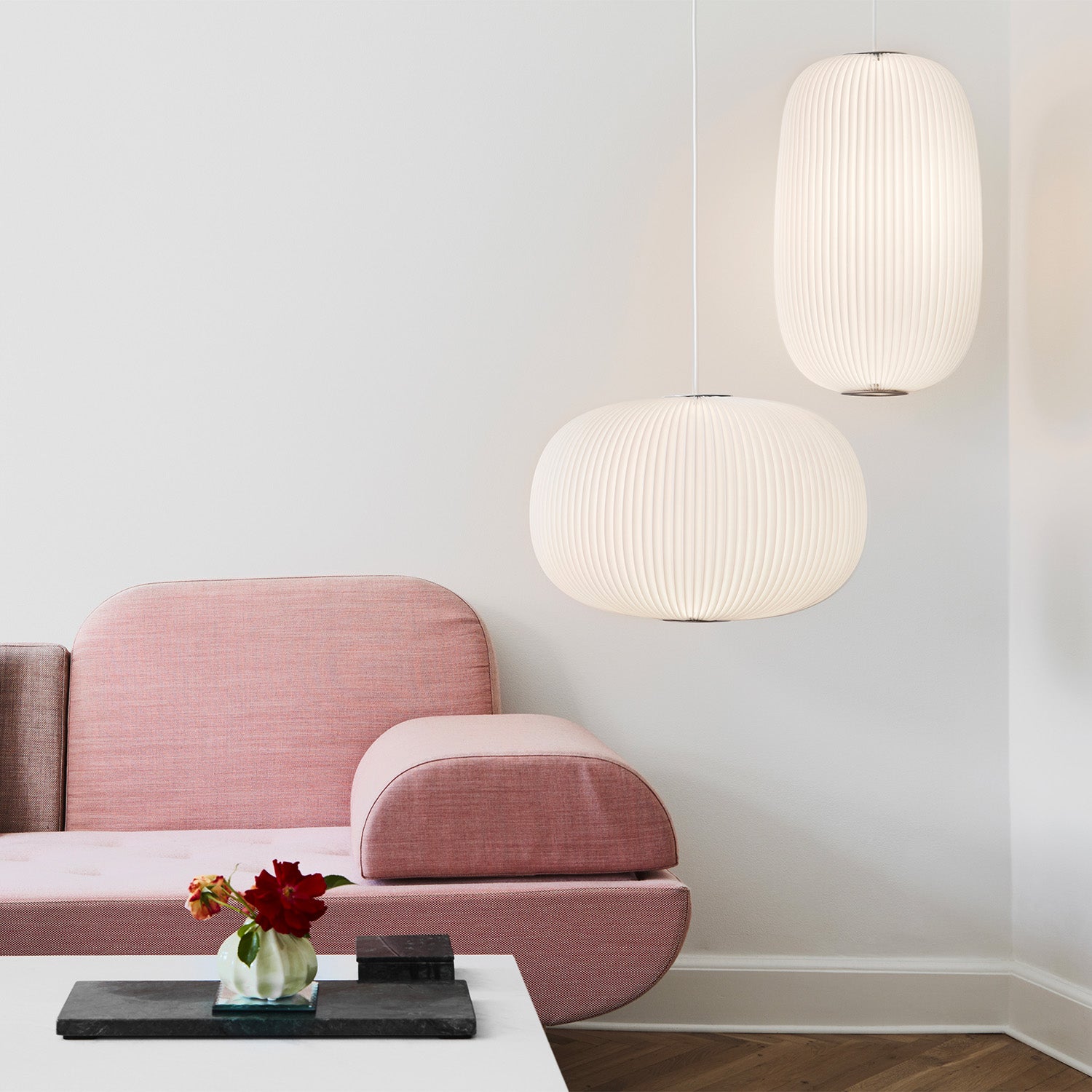 LAMELLA 1 - handgefertigte Hängelampe weiß gefaltetes Papier