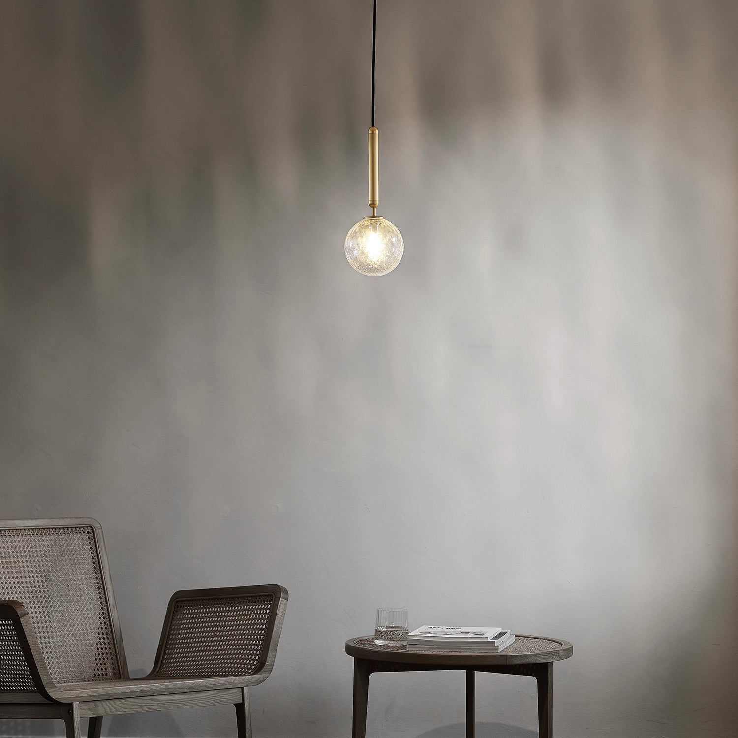 MIIRA 1 Optic - Elegante und minimalistische Pendelleuchte, goldfarben oder schwarz