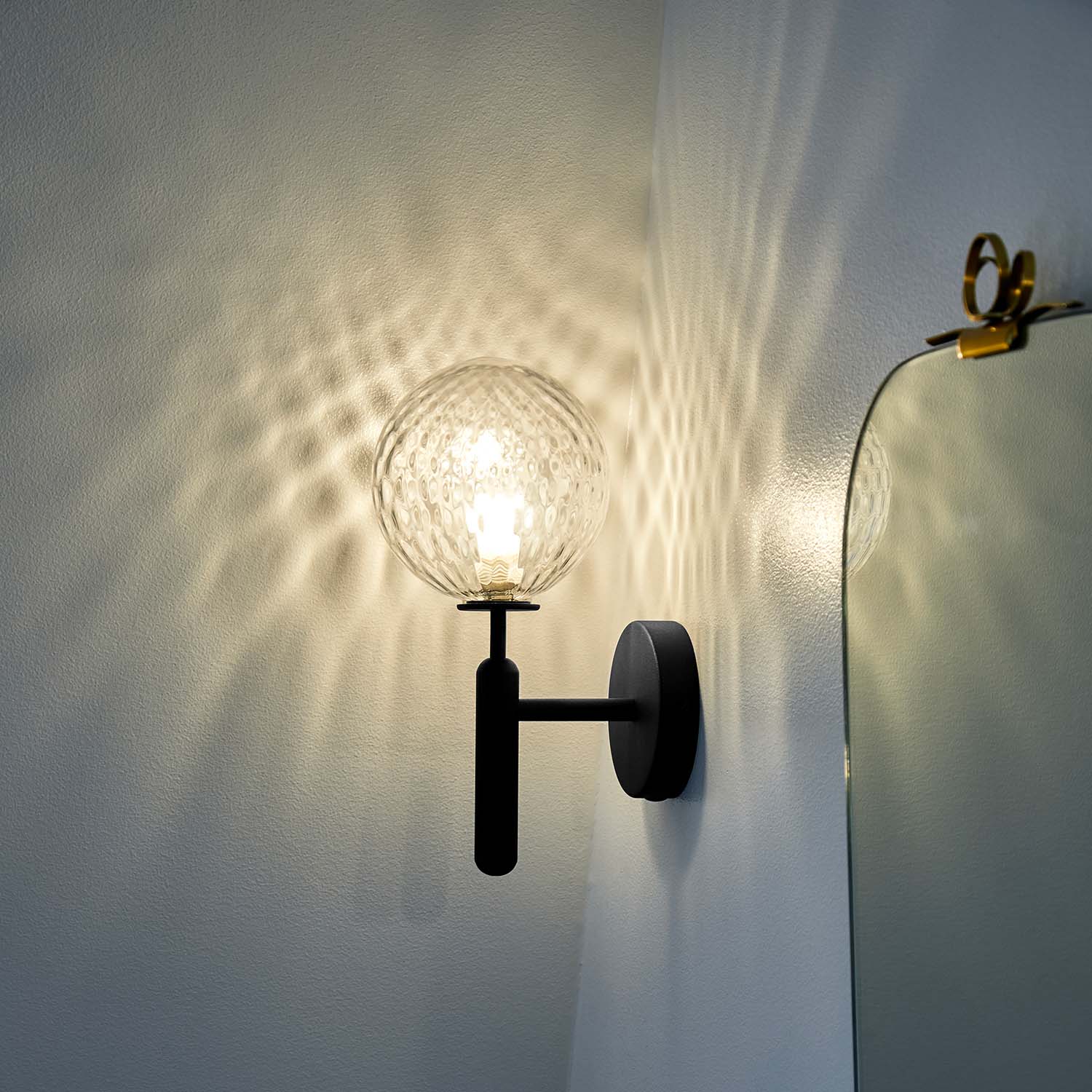 MIIRA Optic Wall - Элегантный настенный светильник премиум-класса, черный или золотой