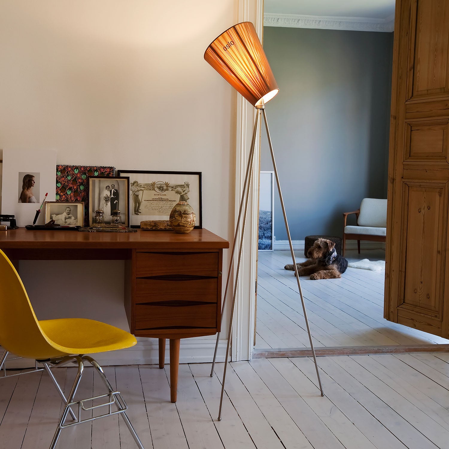 OSLO WOOD - Lámpara de pie trípode, pantalla de tela vintage