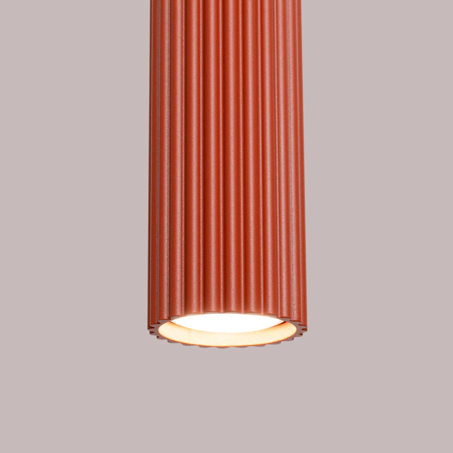 Buna - Moderner Wohnzimmer-Kronleuchter aus geriffeltem Aluminium