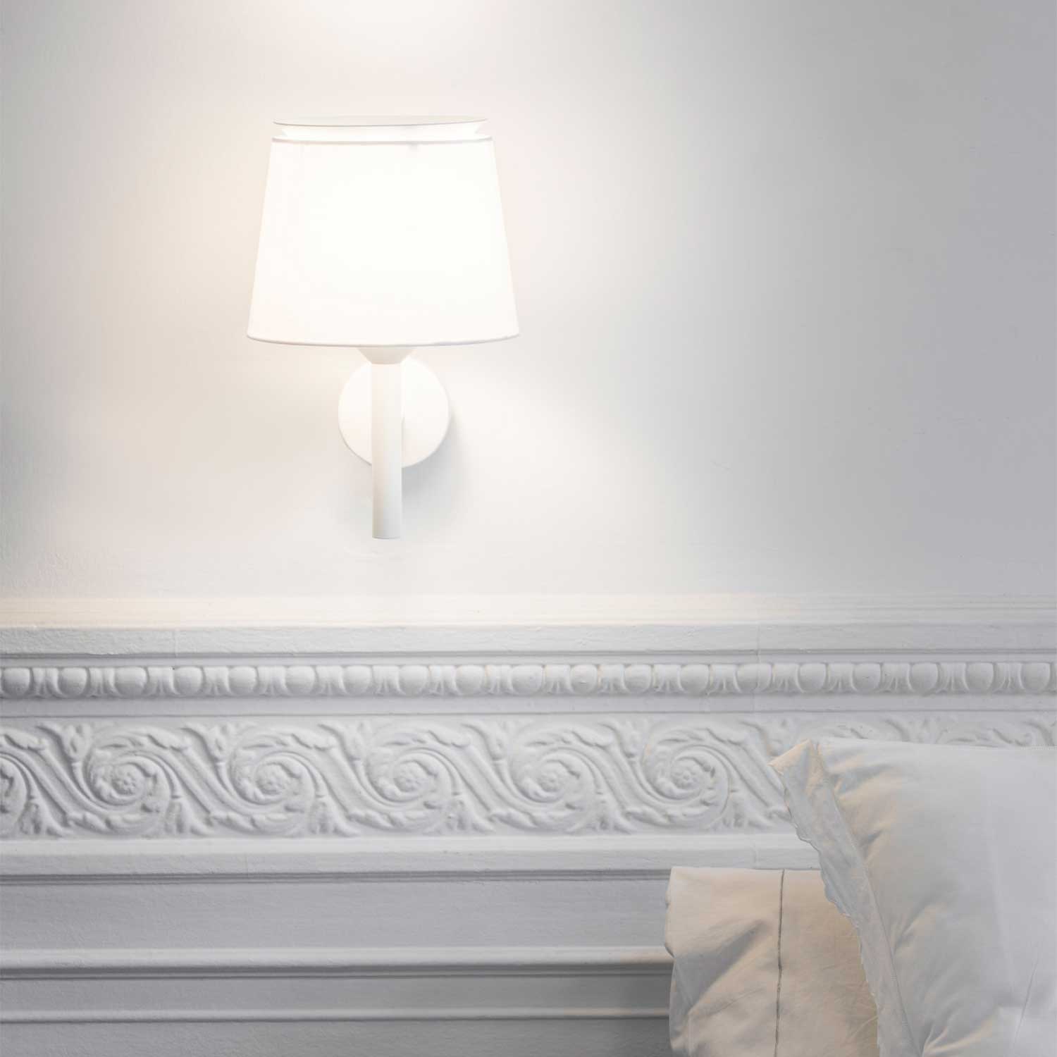 Savoy – Elegante Hotel-Wandleuchte mit Leselampe