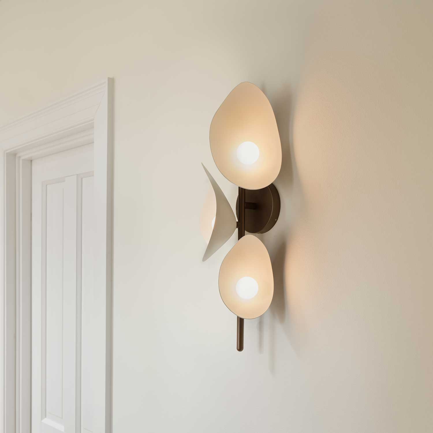 NUURA FLORII 3 wall sconce branch with design petals
