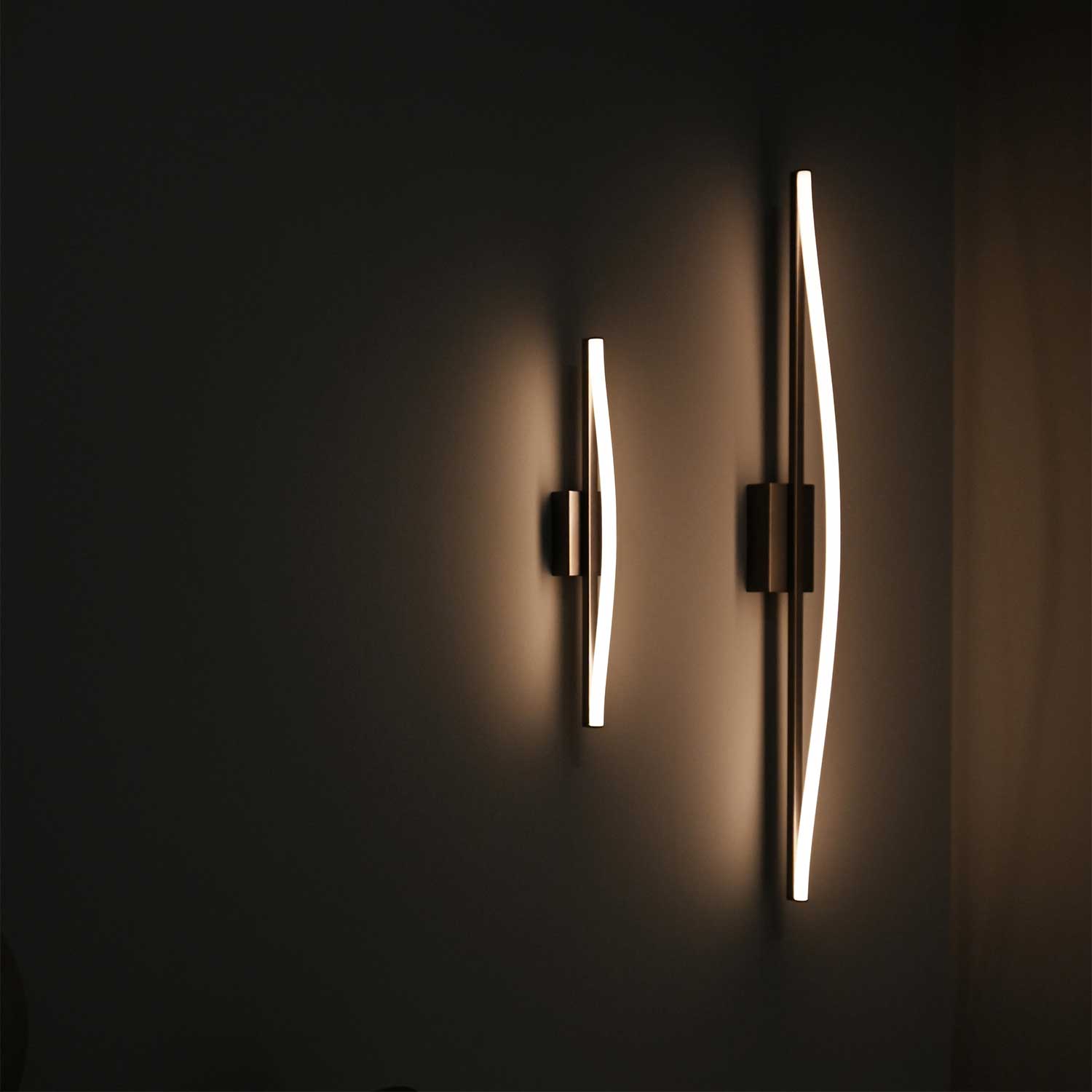 Bow Wall - Applique murale LED design minimaliste pour salon