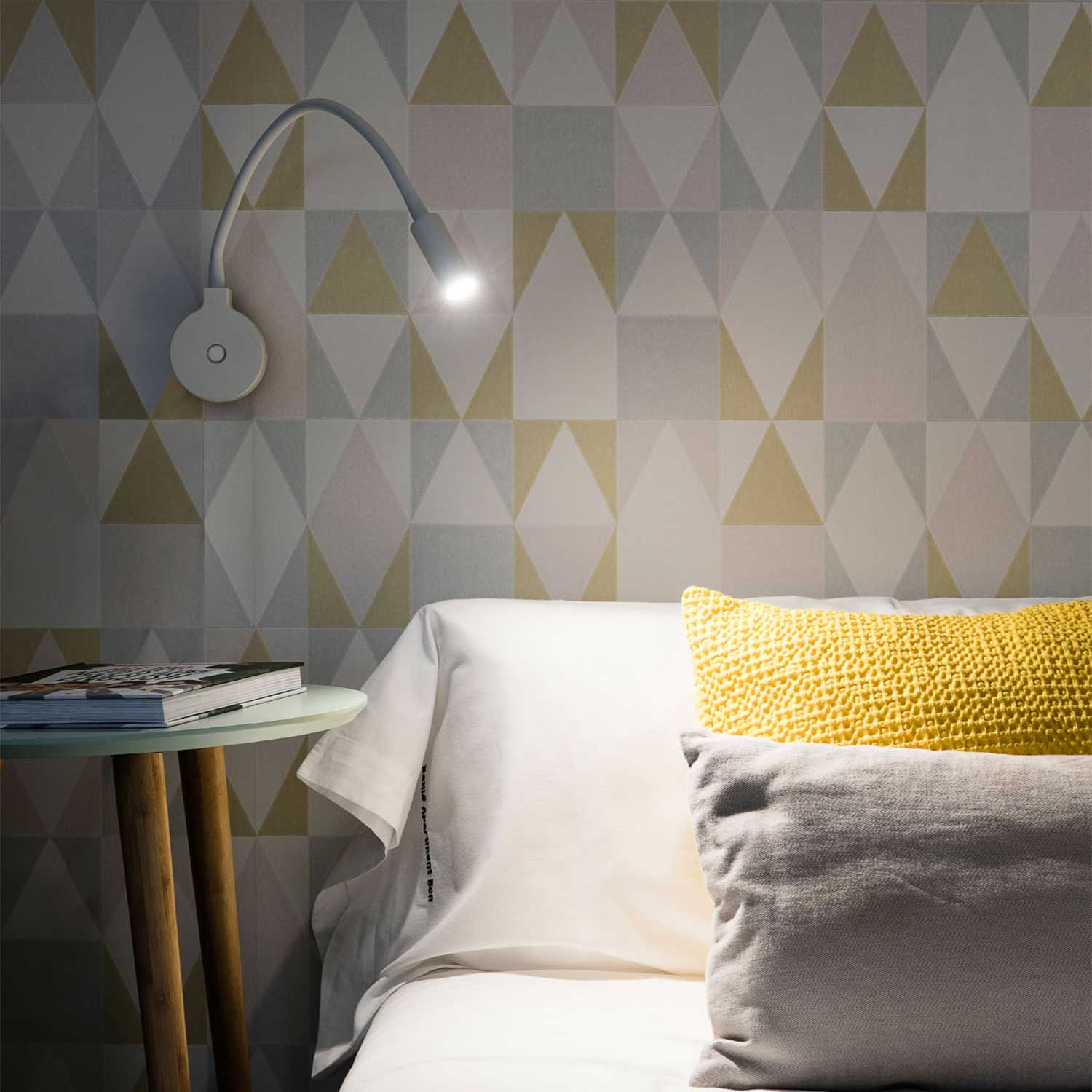 Pixie - Applique murale liseuse en acier pour chambre hotel