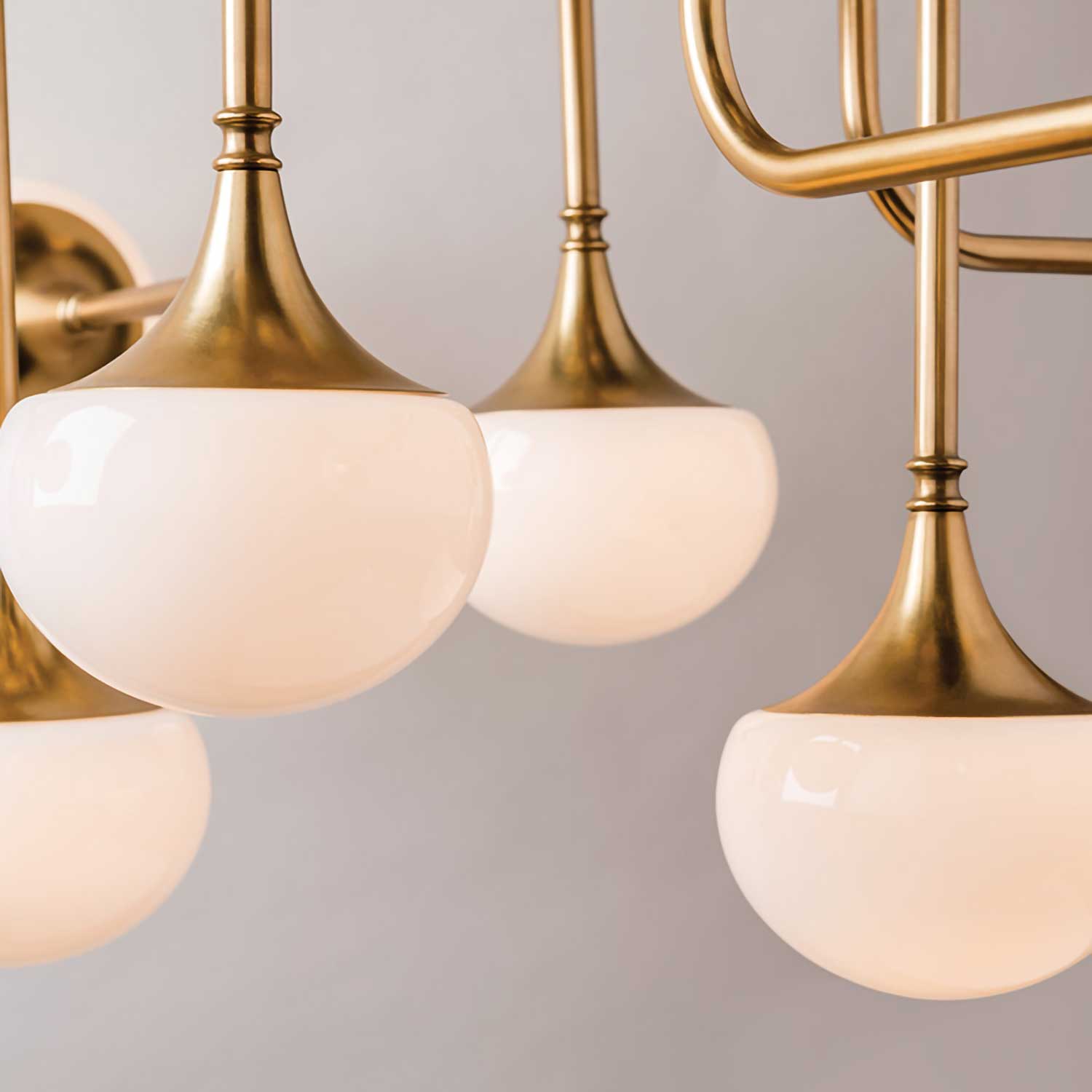 Fleming - Golden brass pendant light for a chic and elegant living room