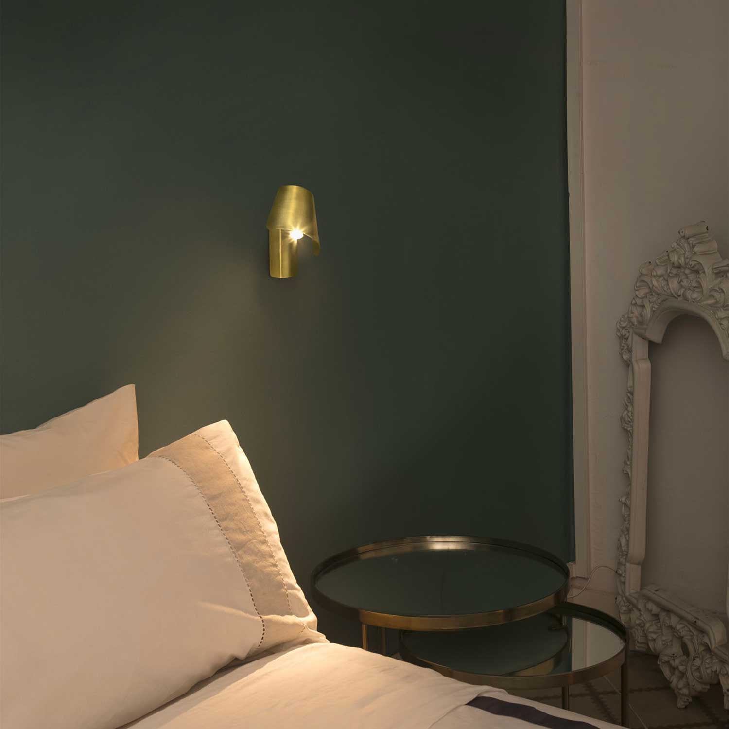 Le Petit - Applique murale design led pour chambre chic