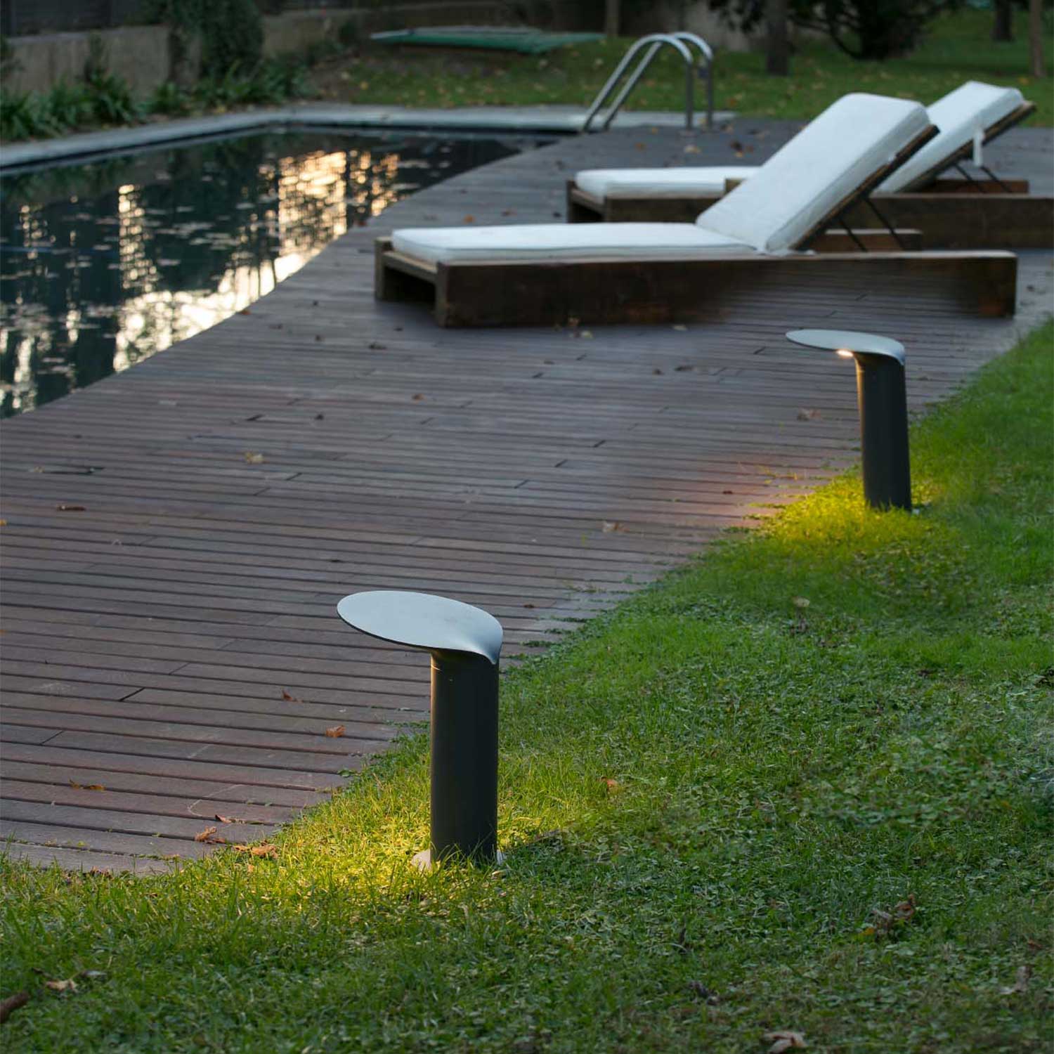Lotus - Balisage led extérieur design contemporain