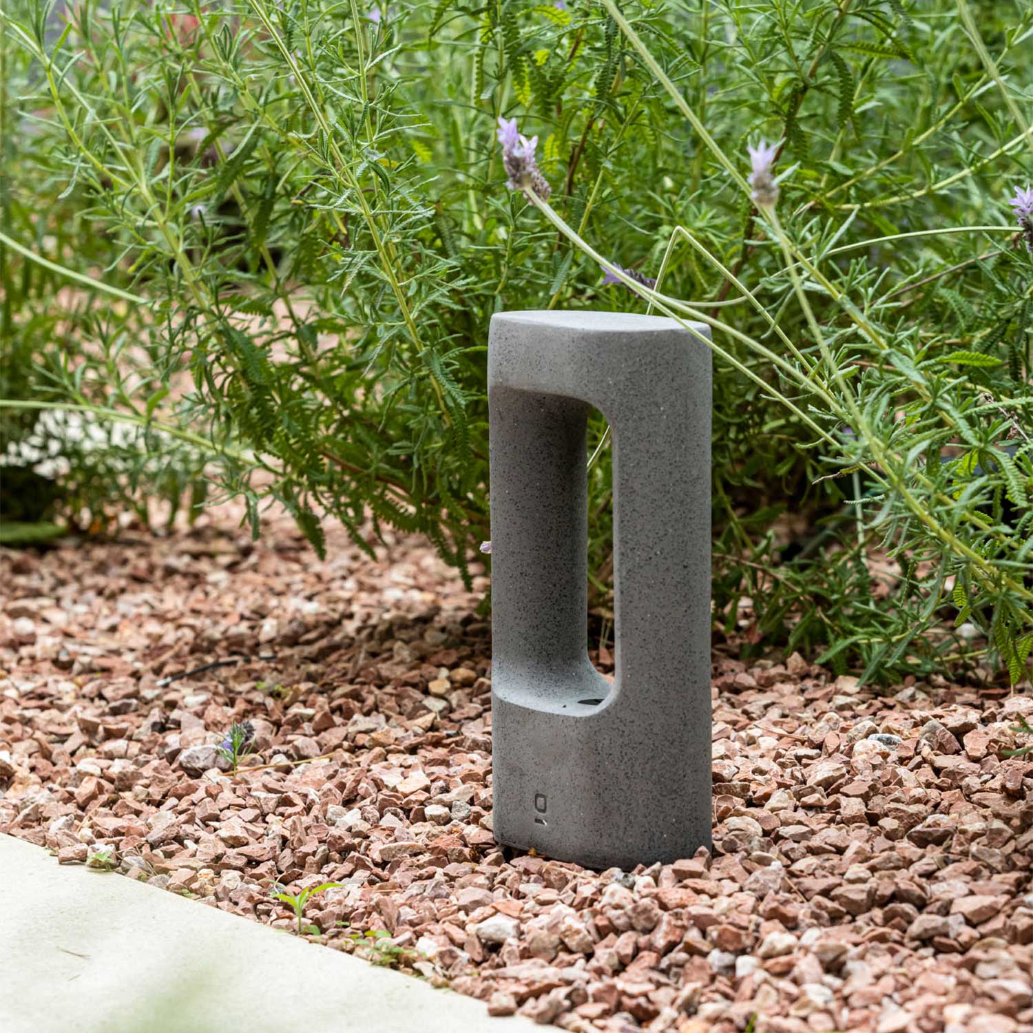 Totem - Borne led design pour jardin contemporain