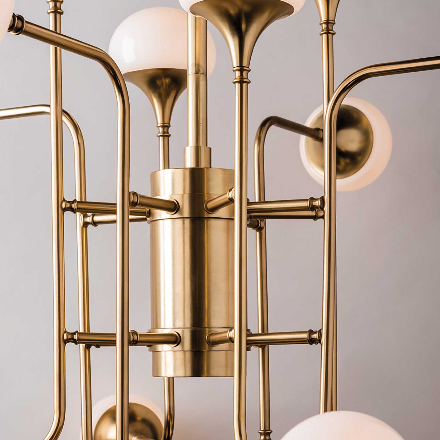 Fleming - Golden brass pendant light for a chic and elegant living room