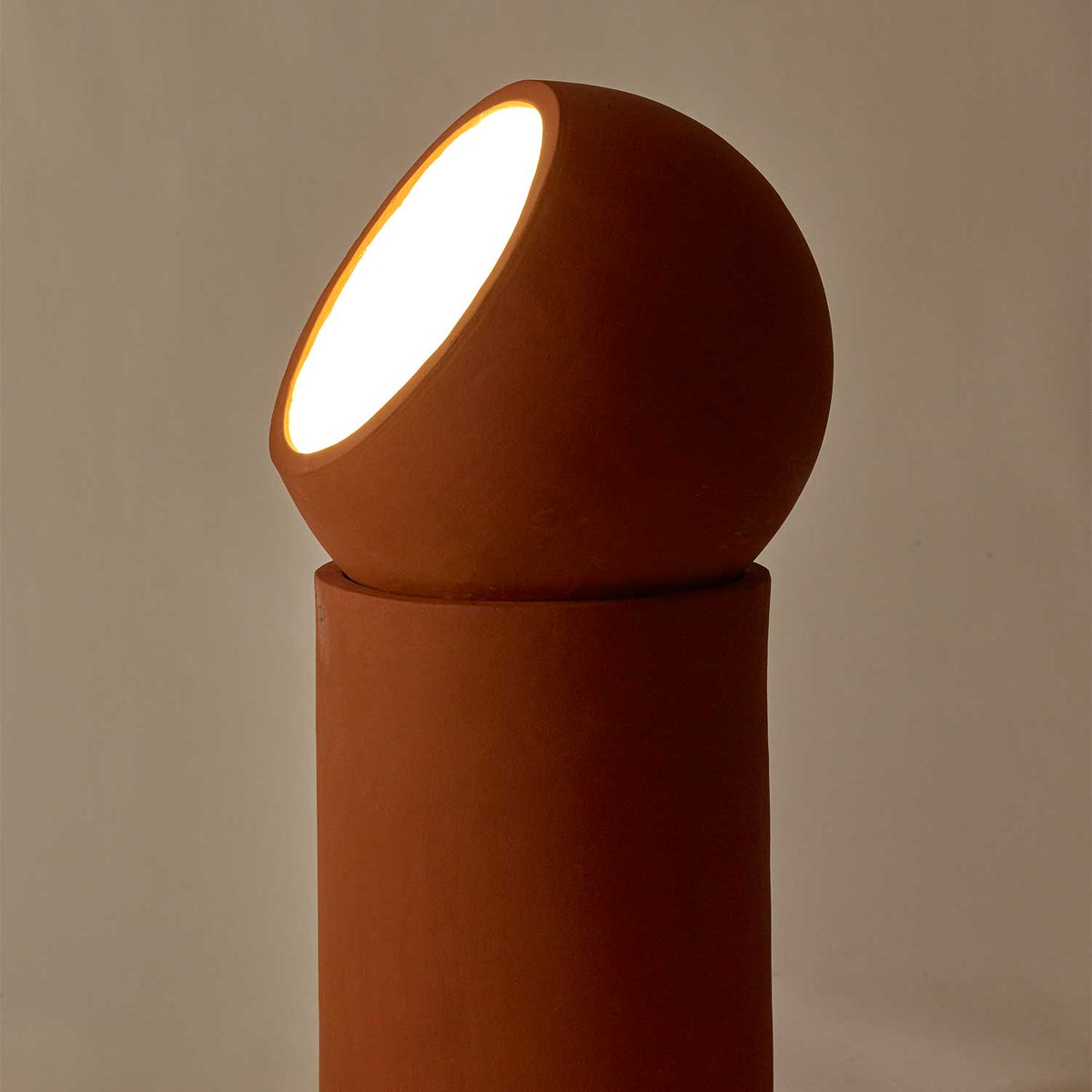 Terra - Lampadaire en terre cuite