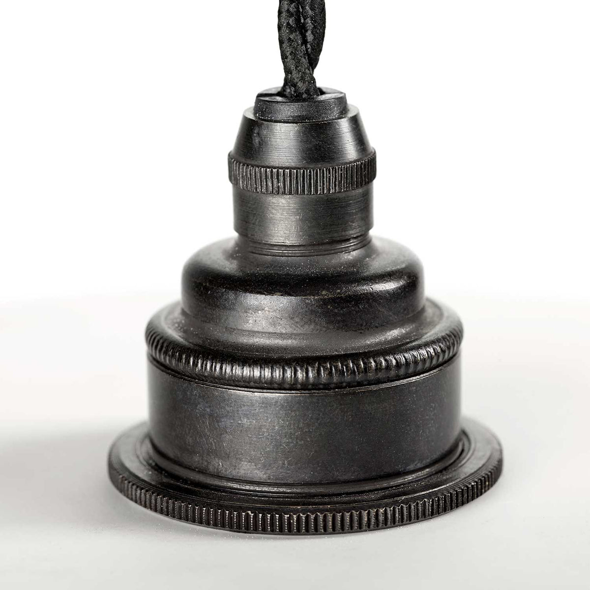 Olga 1 - Suspension en acier et porcelaine, style minimaliste