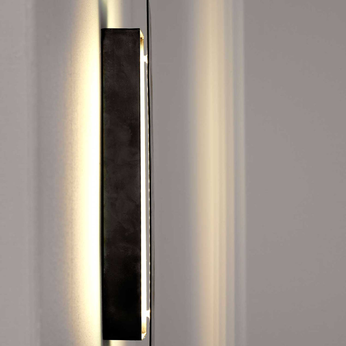 Sofisticato Nr.41 - Applique murale LED en acier bleui, style industriel