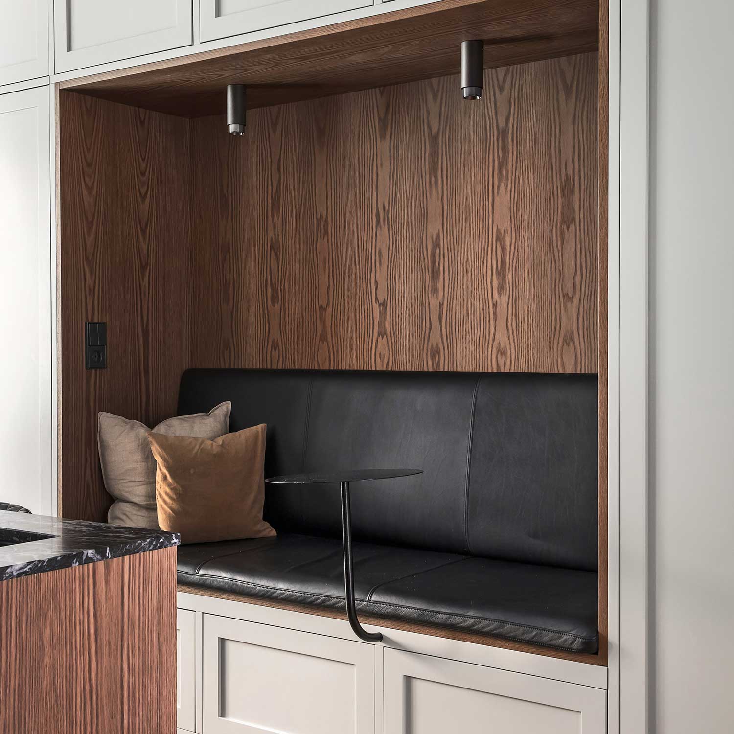 Exhaust Surface Linear - Foco de pared para cocina contemporánea