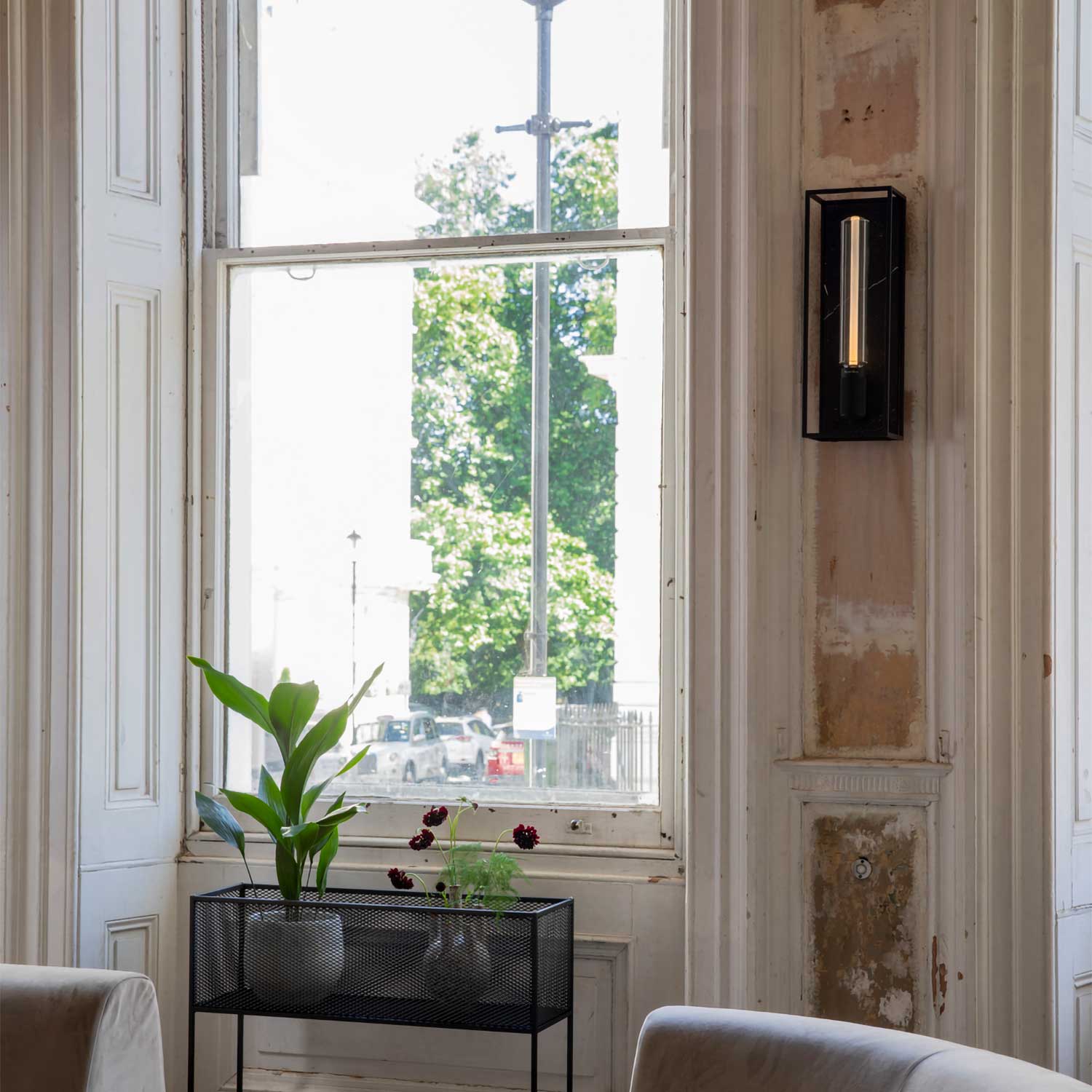 Caged Wall Large - Aplique de pared jaula de acero para salón contemporáneo