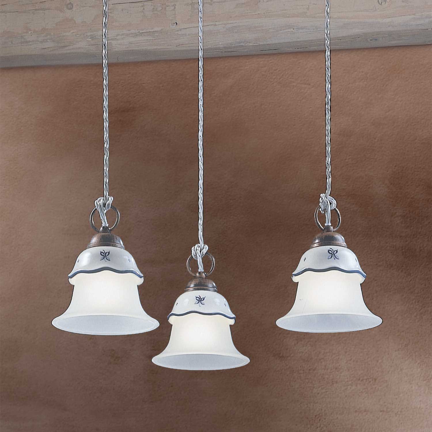 Ferrara - Lustre cuisine baroque en céramique fleurie