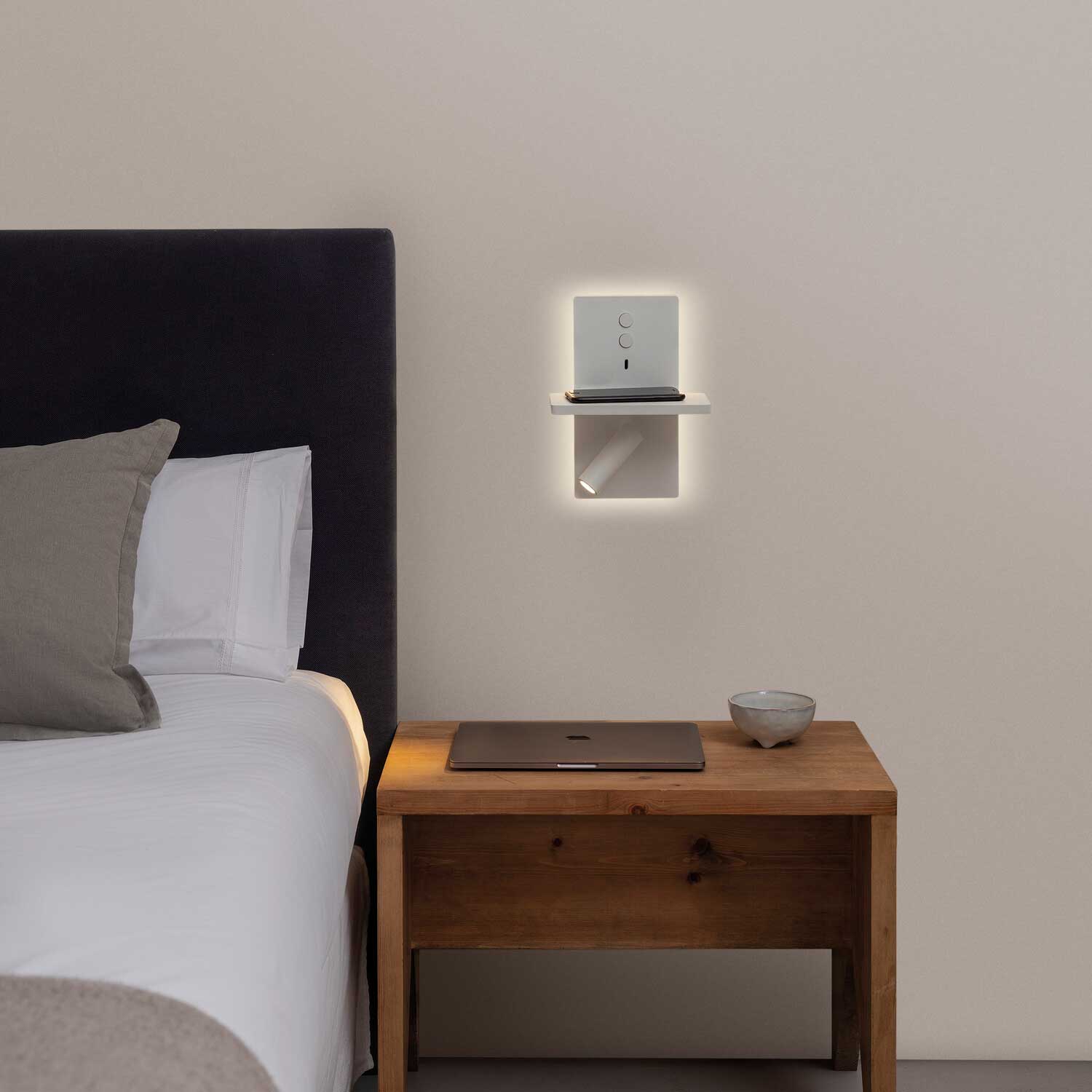 E-lamp - Applique murale LED liseuse avec chargeur USB-C et induction