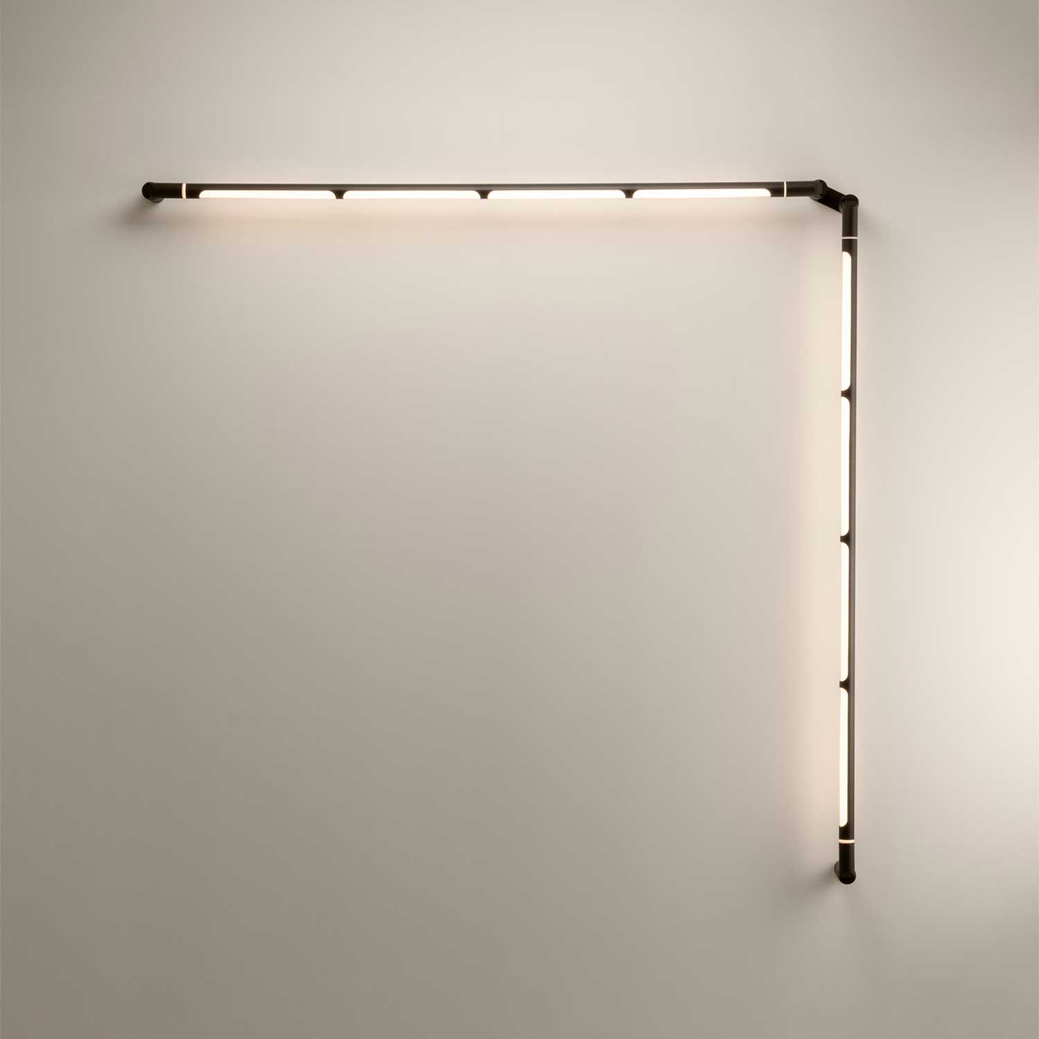 Arco - Applique murale design led dimmable en acier noir