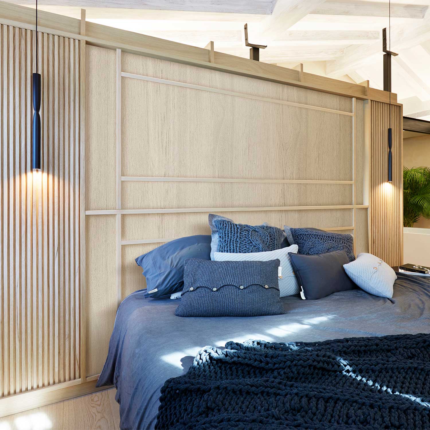 Flow - Designer-Pendelleuchte aus Stahl fürs Schlafzimmer