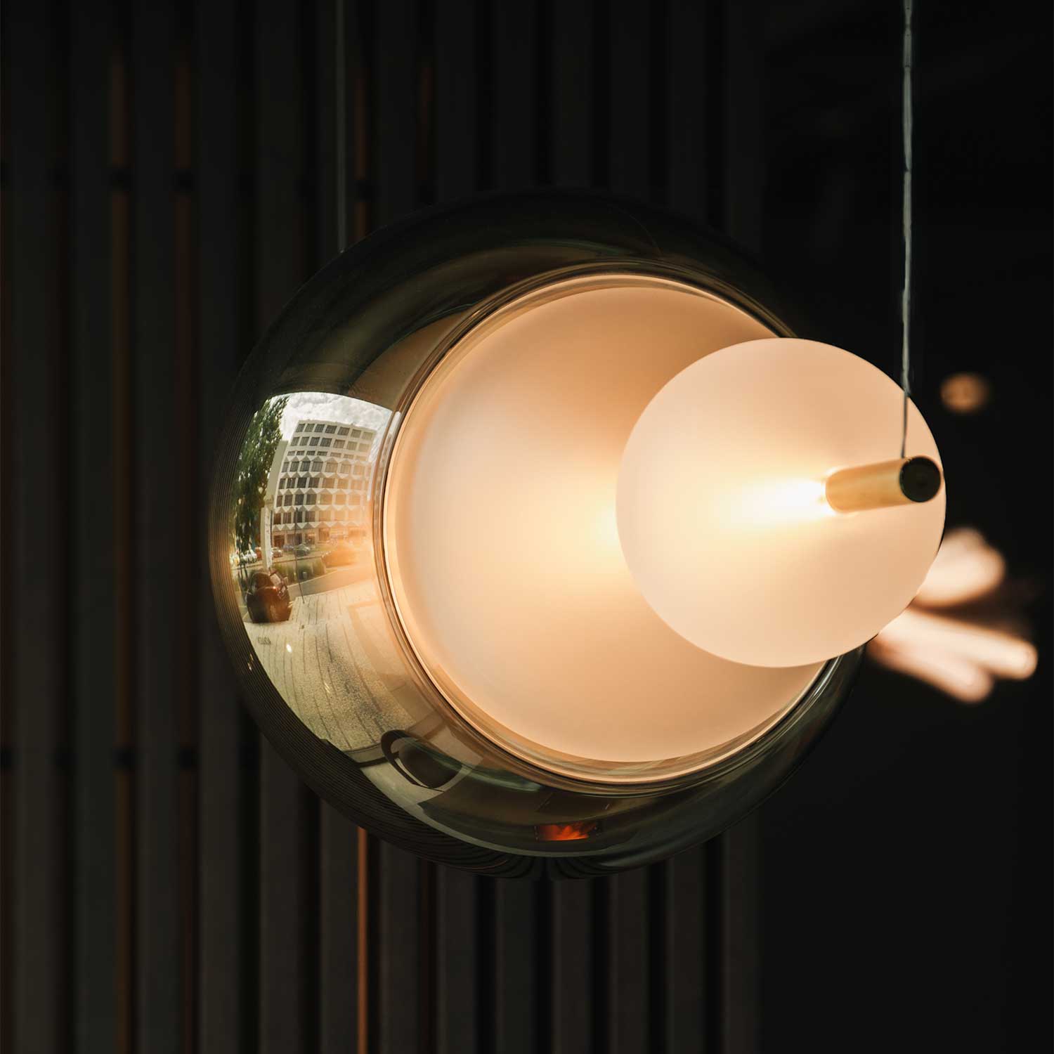 Galileo Linear - Suspension LED luxueuse sphère en verre design