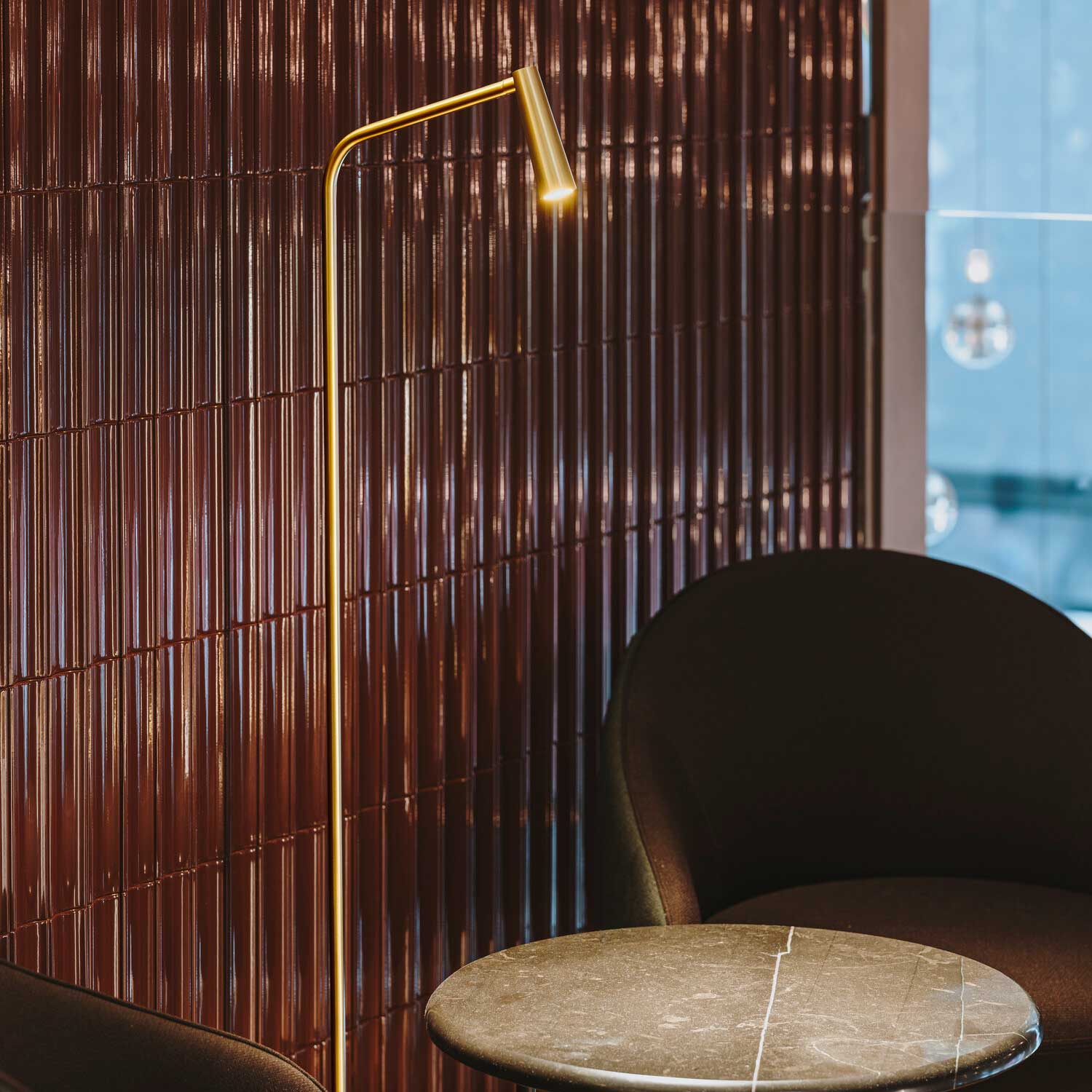 Gamma - Lampadaire LED en acier design pour salon