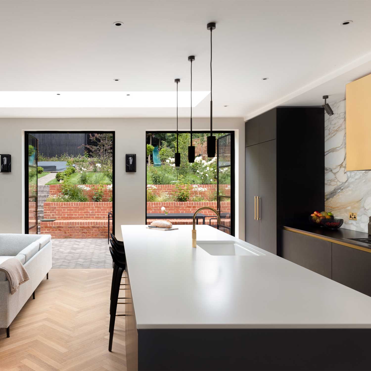 Exhaust Pendant Linear - Petit lustre en acier design pour cuisine