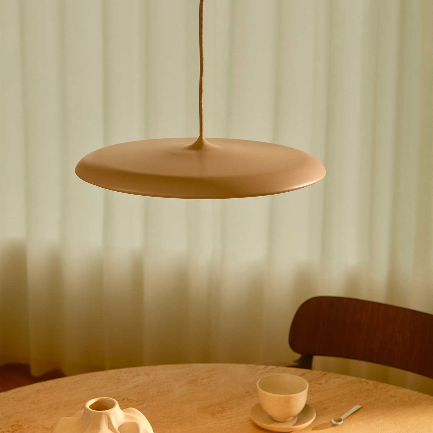 Artist - Suspension LED design minimaliste pour cuisine