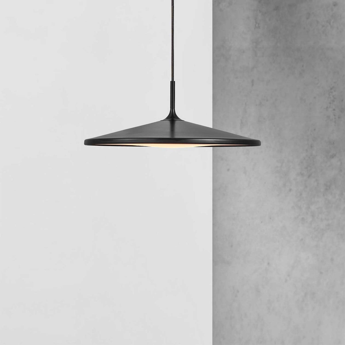 Balance - Suspension LED en métal noir avec diffuseur acrylique et variation, style scandinave
