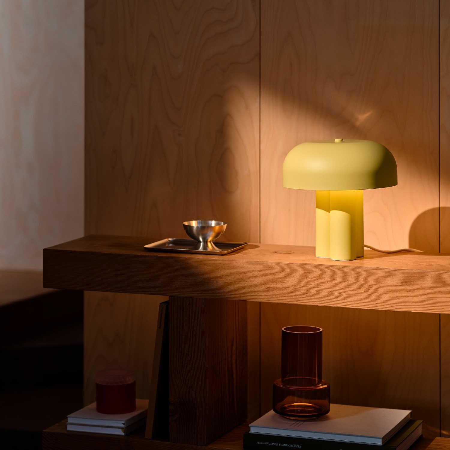 Sandro - Lampe à poser design en métal pour salon contemporain