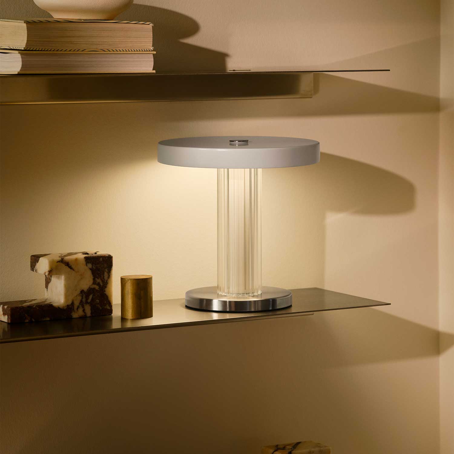 Trezzi - Lampe portable LED grise design vintage pour salon