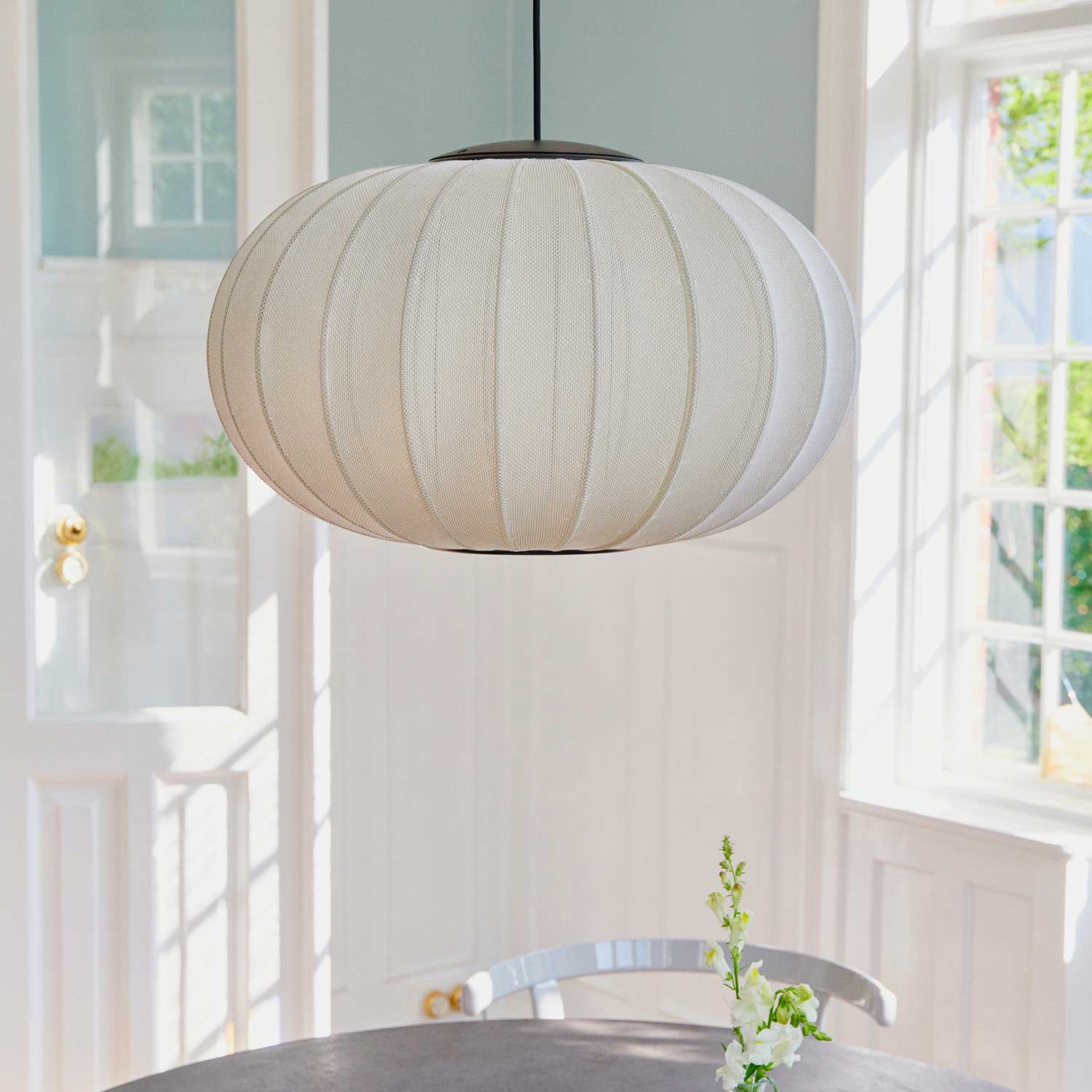 Knit-Wit LED Oval - Lámpara colgante LED de tela diseño ovalado japandi