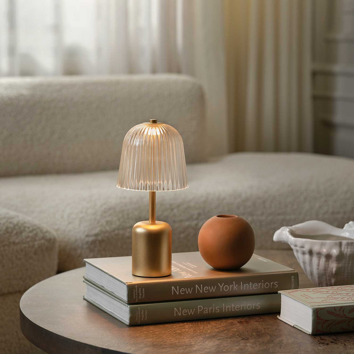 Asteea - Lampe à poser nomade en métal et acrylique, style scandinave