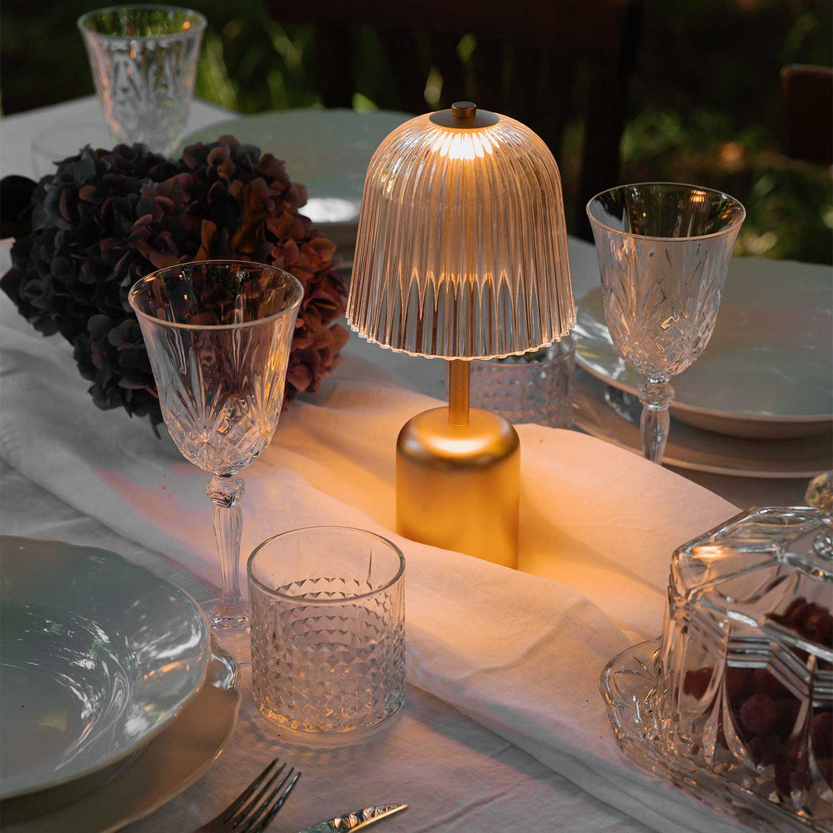 Asteea - Lampe à poser nomade en métal et acrylique, style scandinave