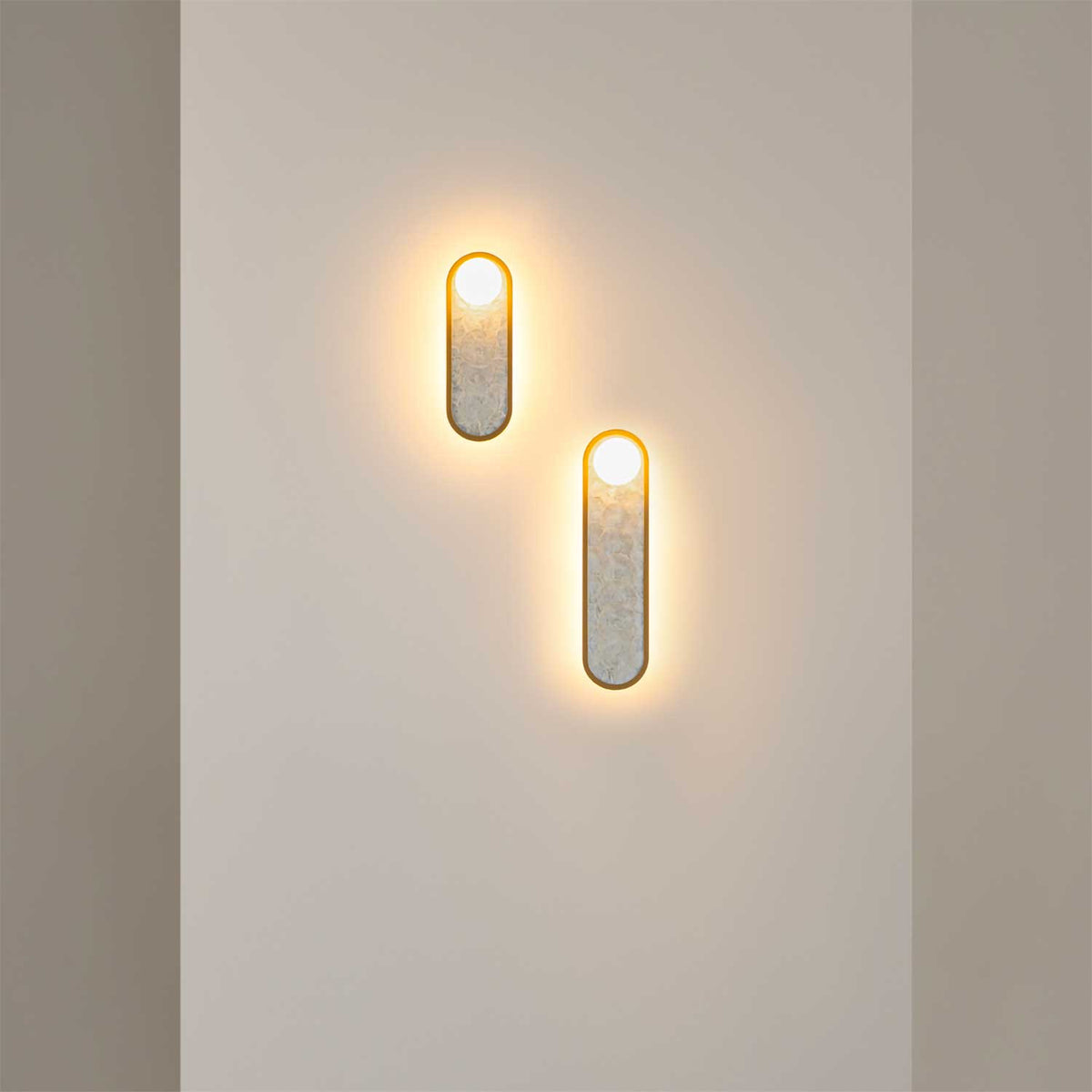 Perlamour - Applique murale LED en nacre, verre et aluminium, style bord de mer