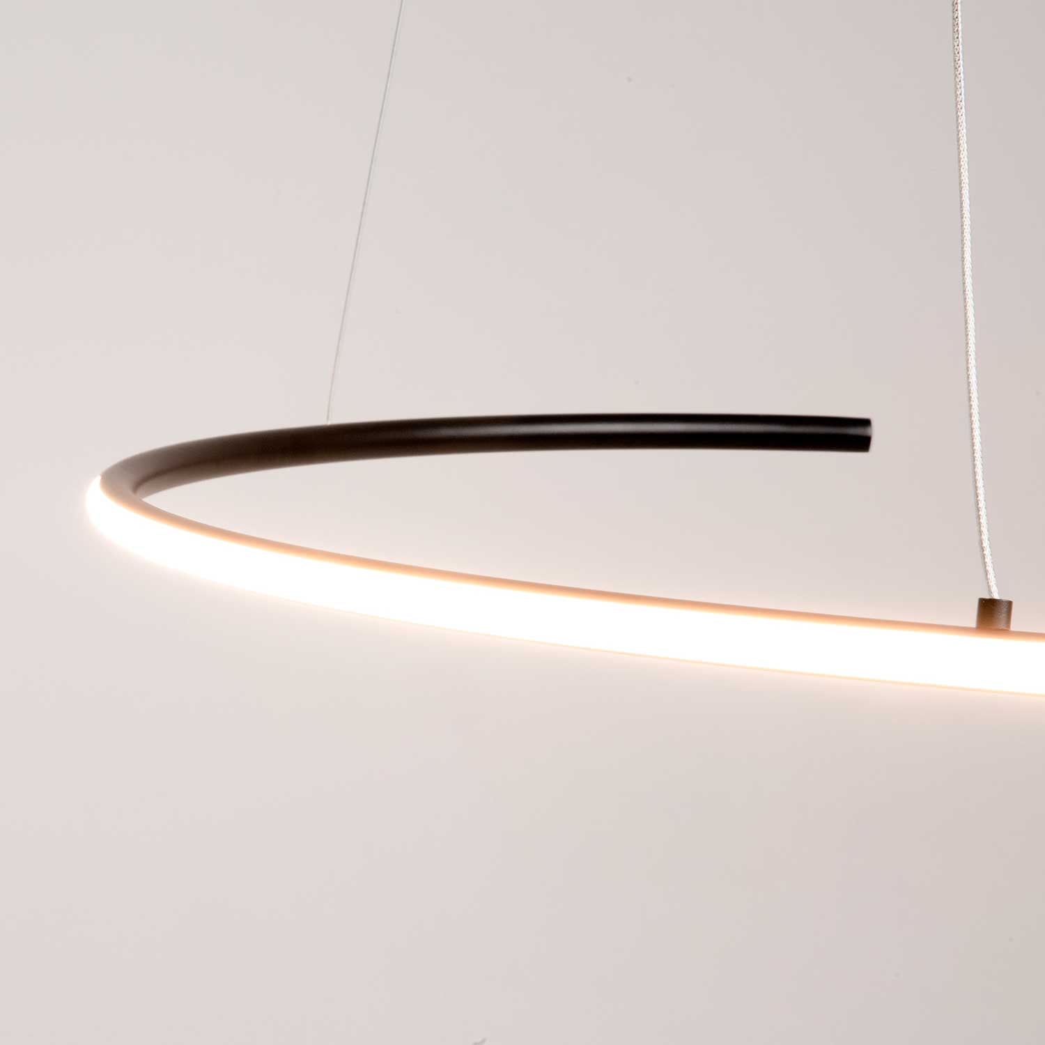 Curve - Suspension led en acier noir ou doré pour salle à manger