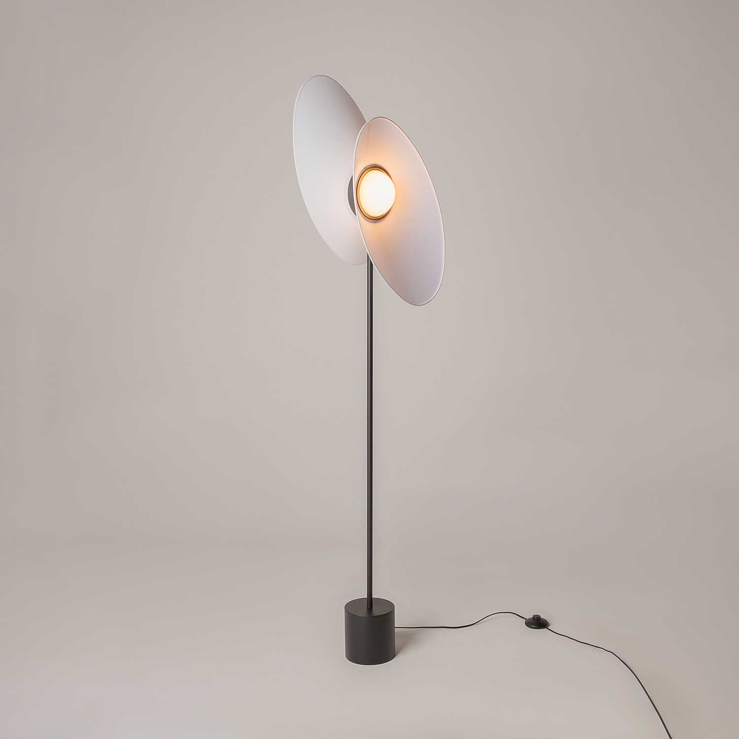 Evolution - Lampadaire LED sur pied au design moderne