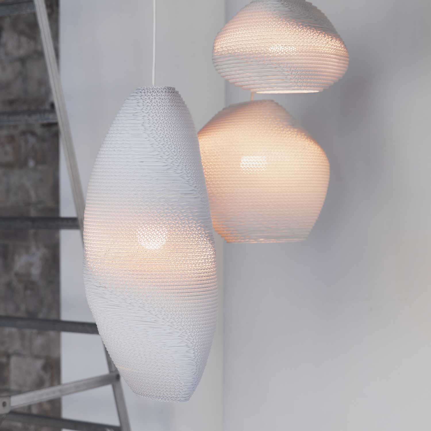 Scraplights Alki - Suspension en carton design pour salon moderne