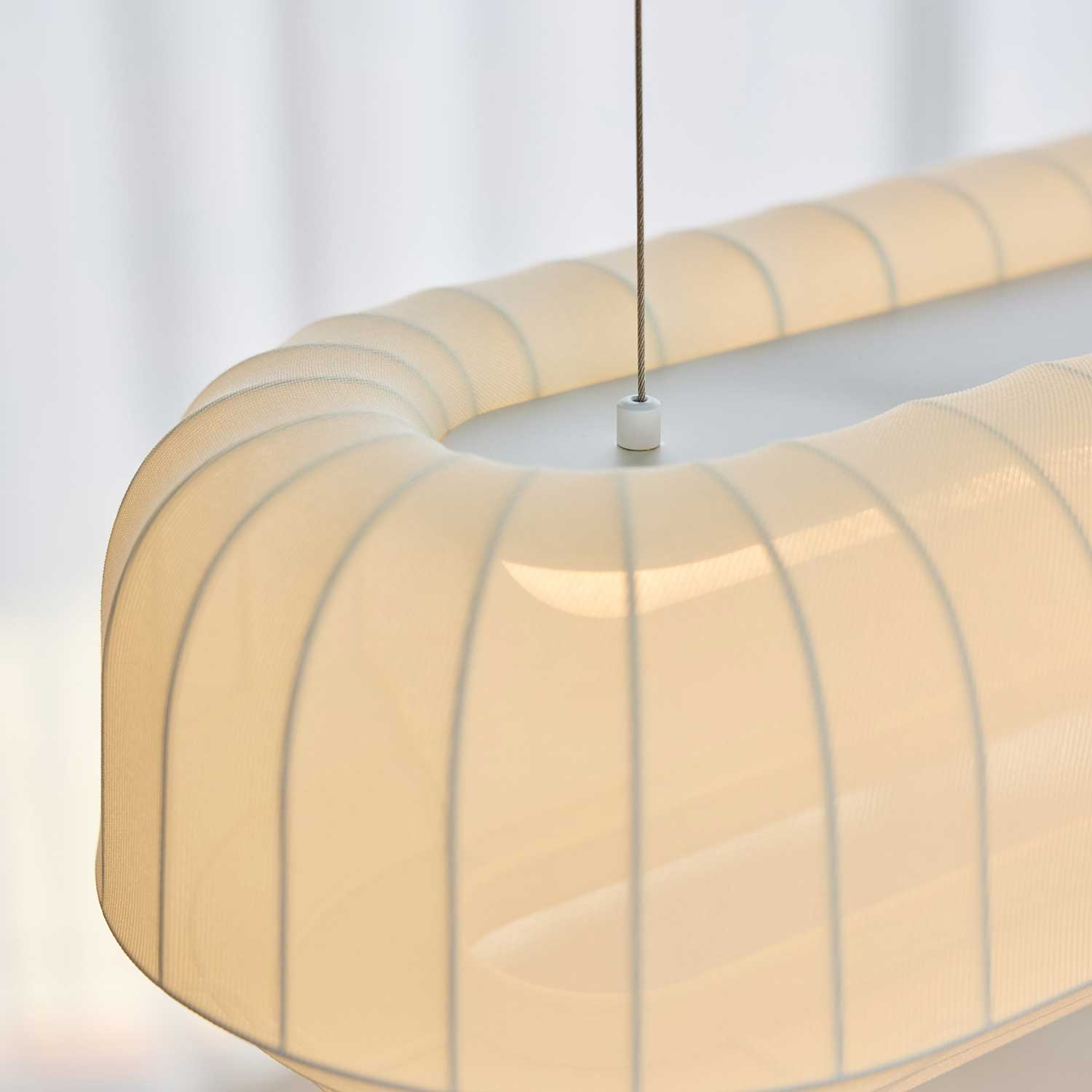 Tradition Linear - Suspension en tissu blanc design japandi
