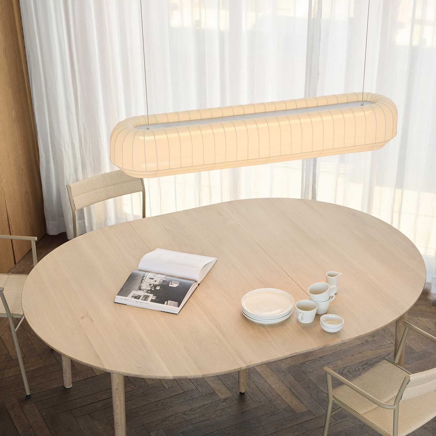 Tradition Linear - Suspension en tissu blanc design japandi