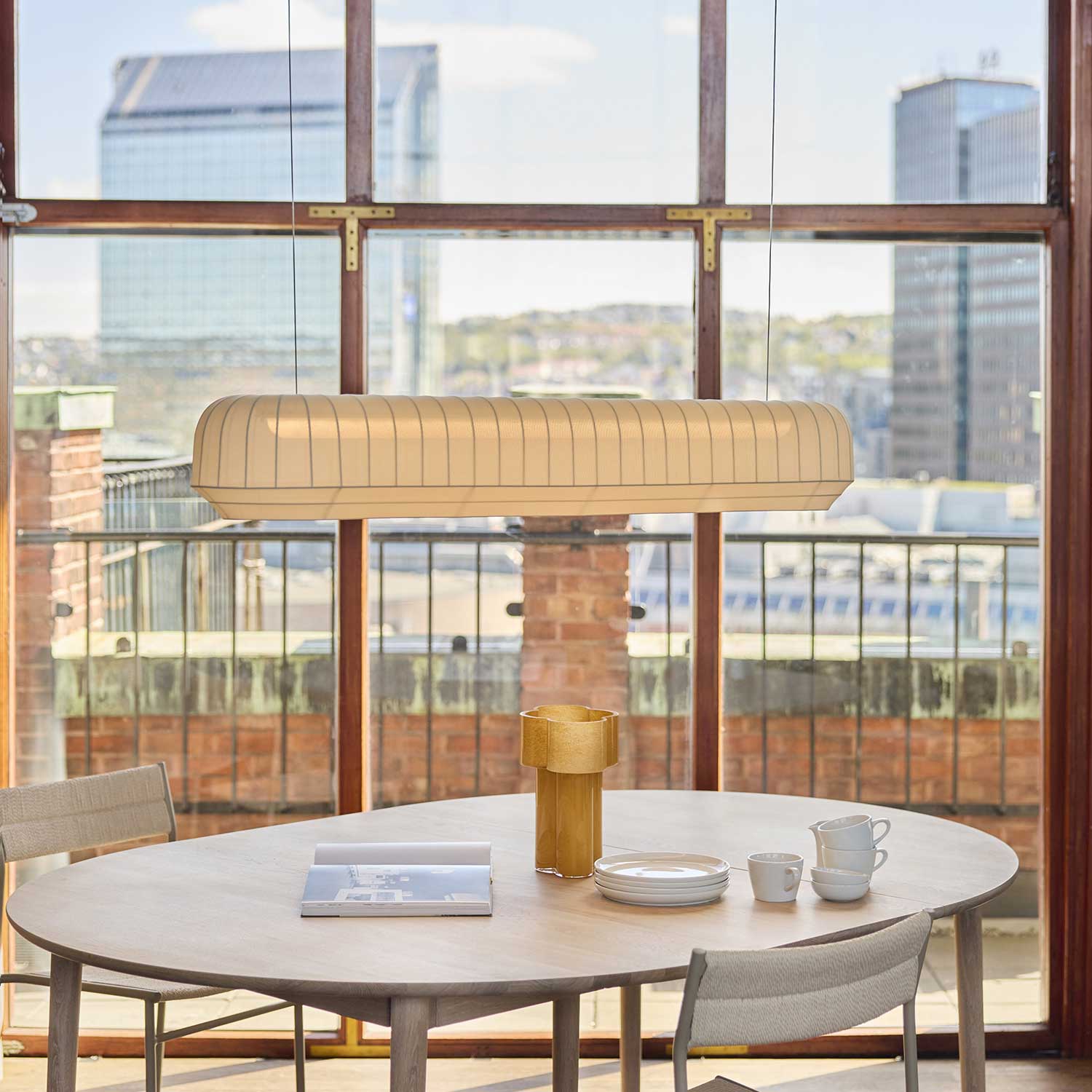 Tradition Linear - Suspension en tissu blanc design japandi