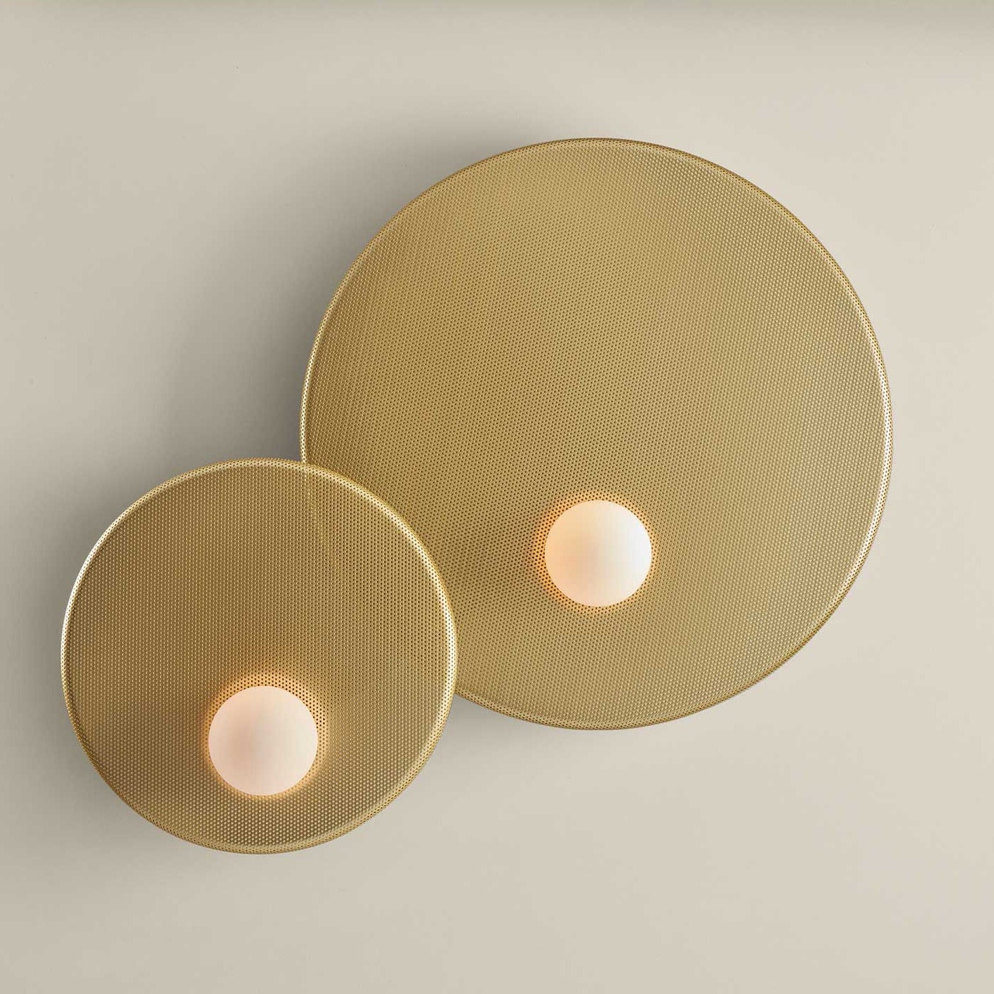 Trip Double - Grande applique murale design en métal pour salon