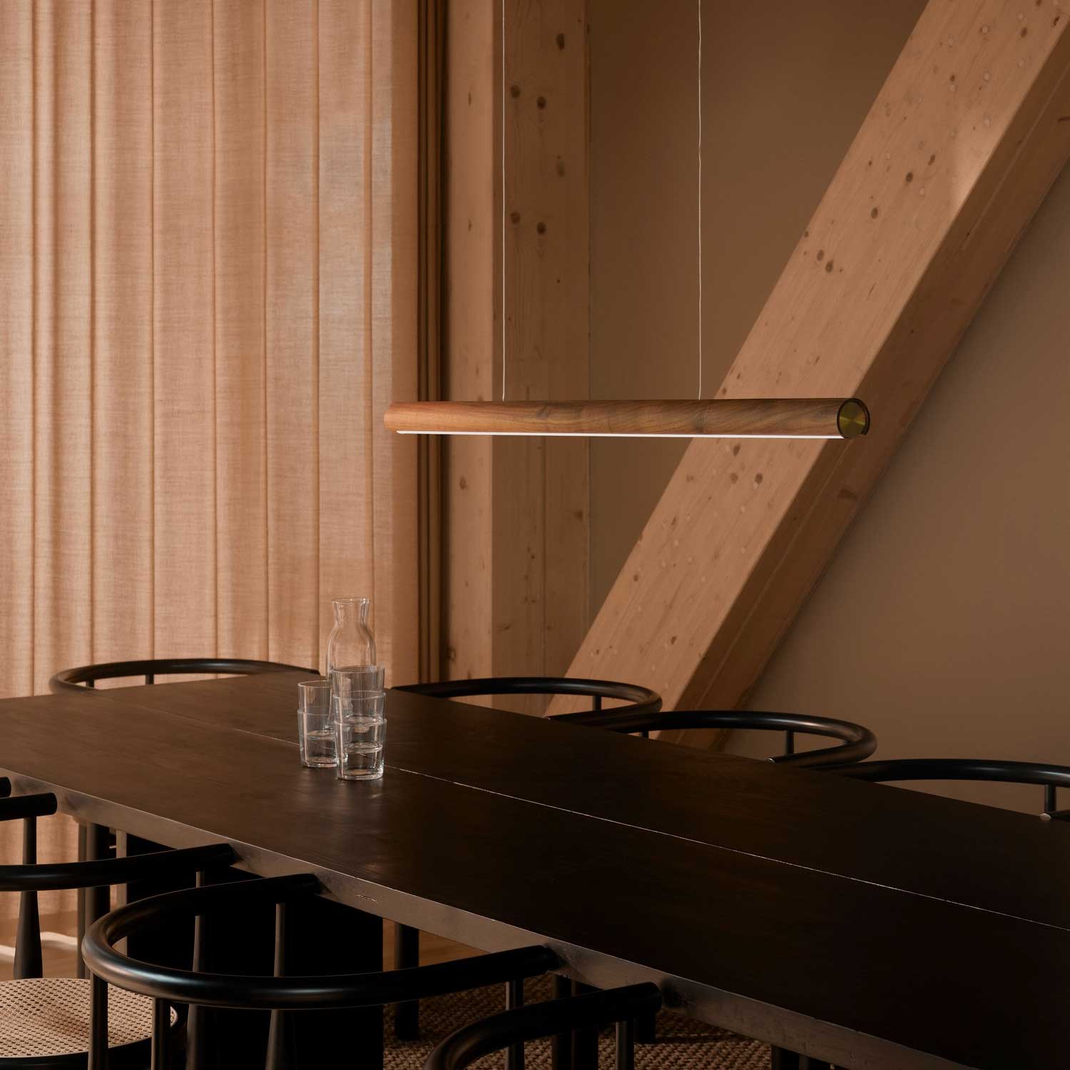Akeno - Suspension LED design en bois et laiton pour salle à manger