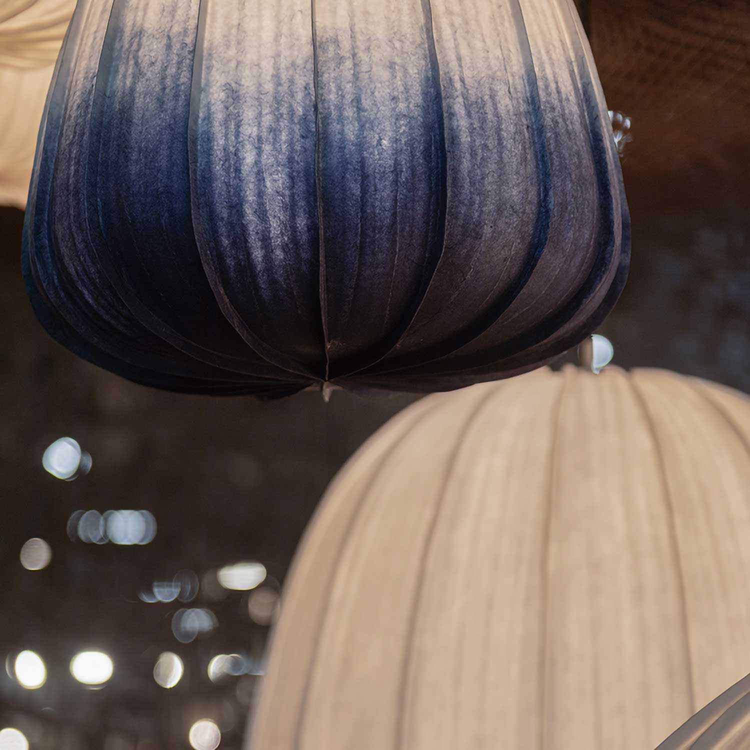 HOZUKI – Physalis-Pendelleuchte aus weißem Papier im Japandi-Stil
