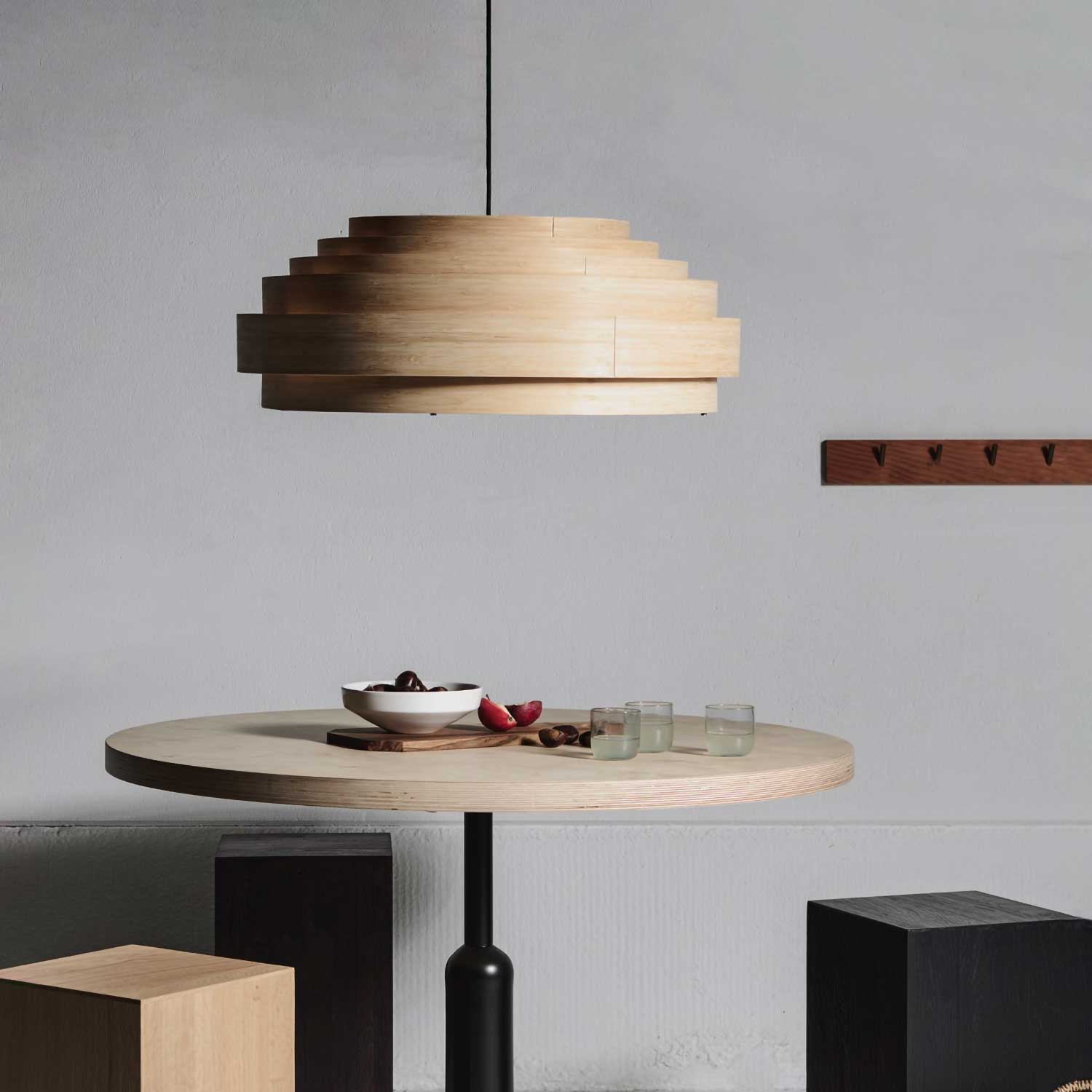 THIN WOOD – Handgefertigte Pendelleuchte aus natürlichen Bambuslamellen