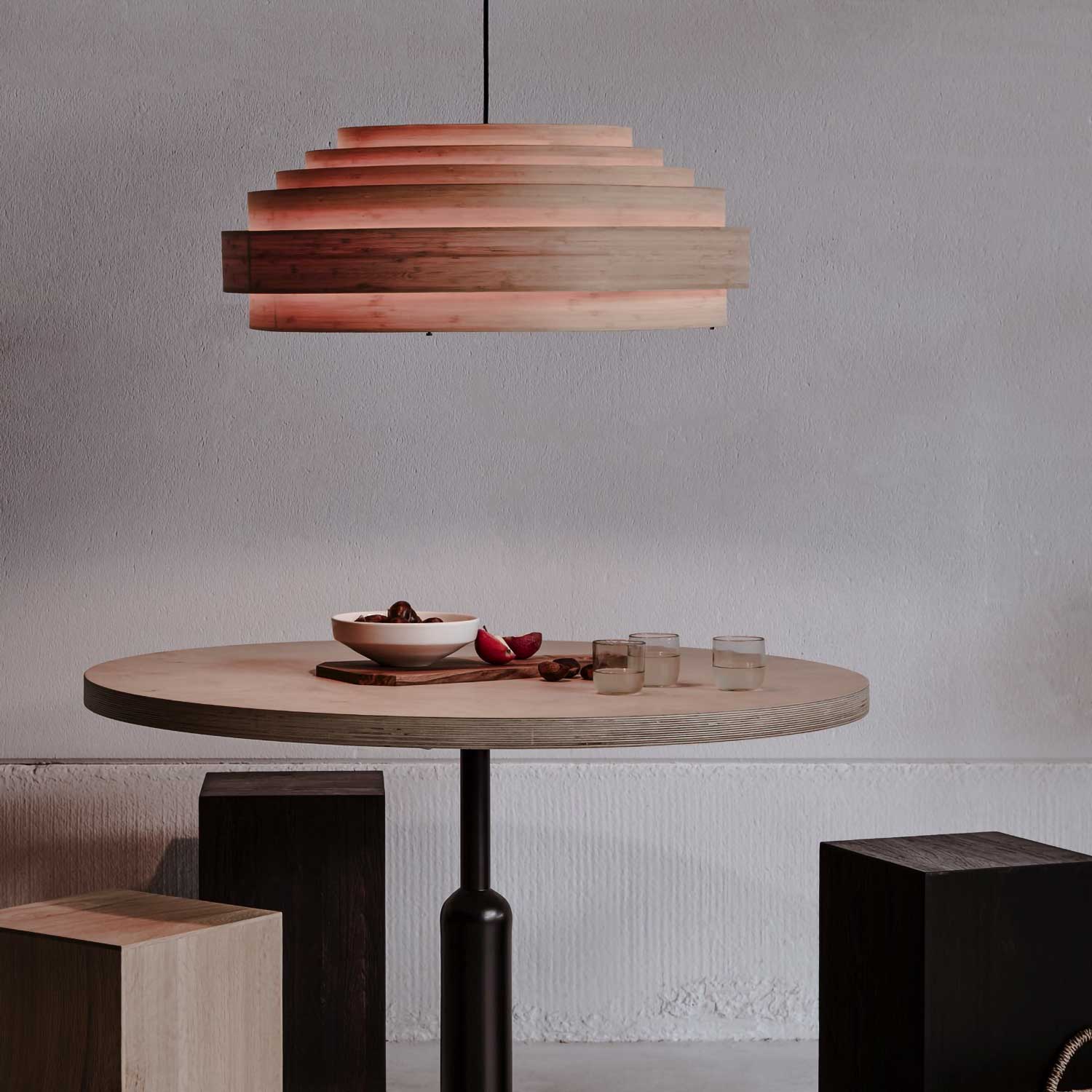 THIN WOOD – Handgefertigte Pendelleuchte aus natürlichen Bambuslamellen