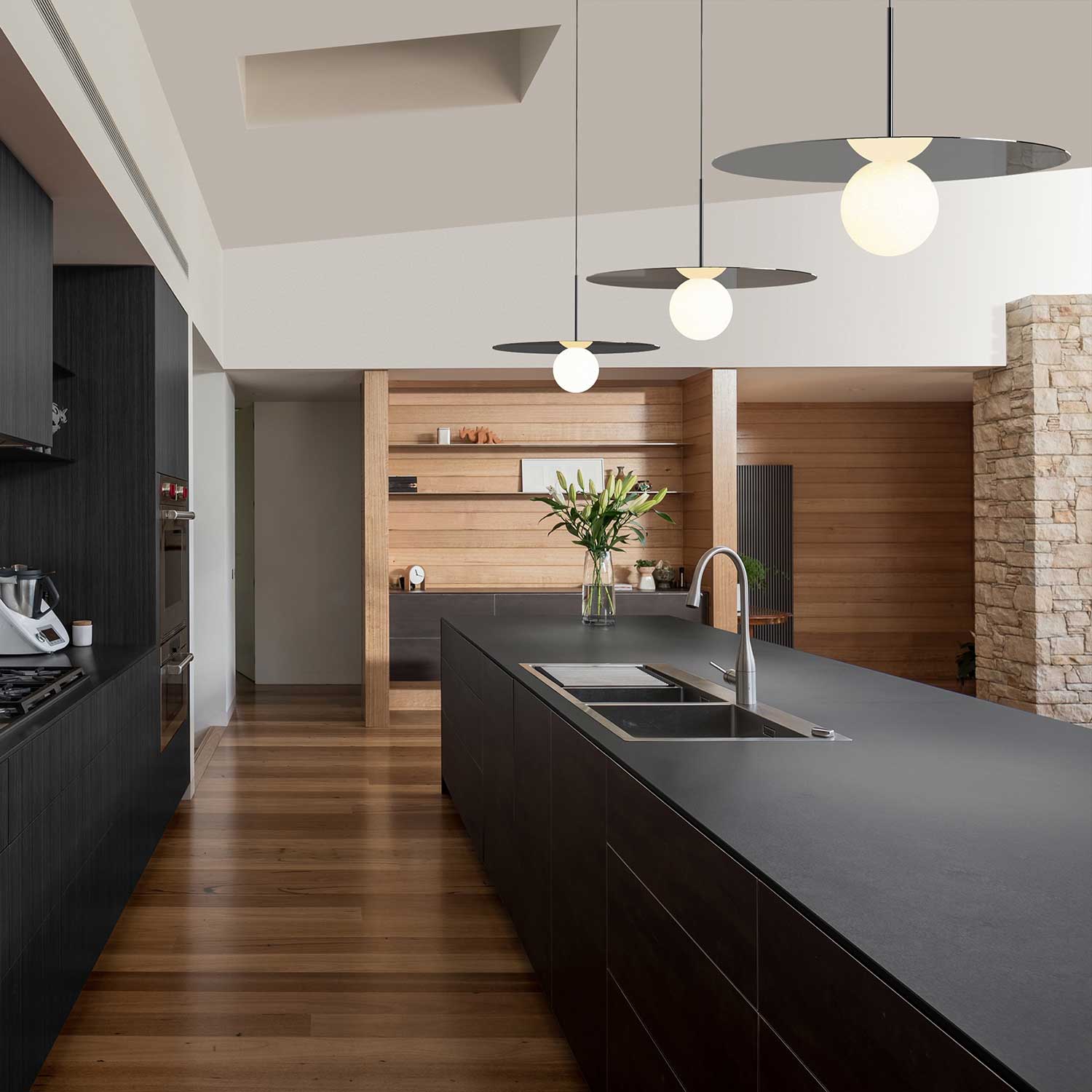 Bola Disc - Hängeleuchte mit integrierter dimmbarer LED-Scheibe