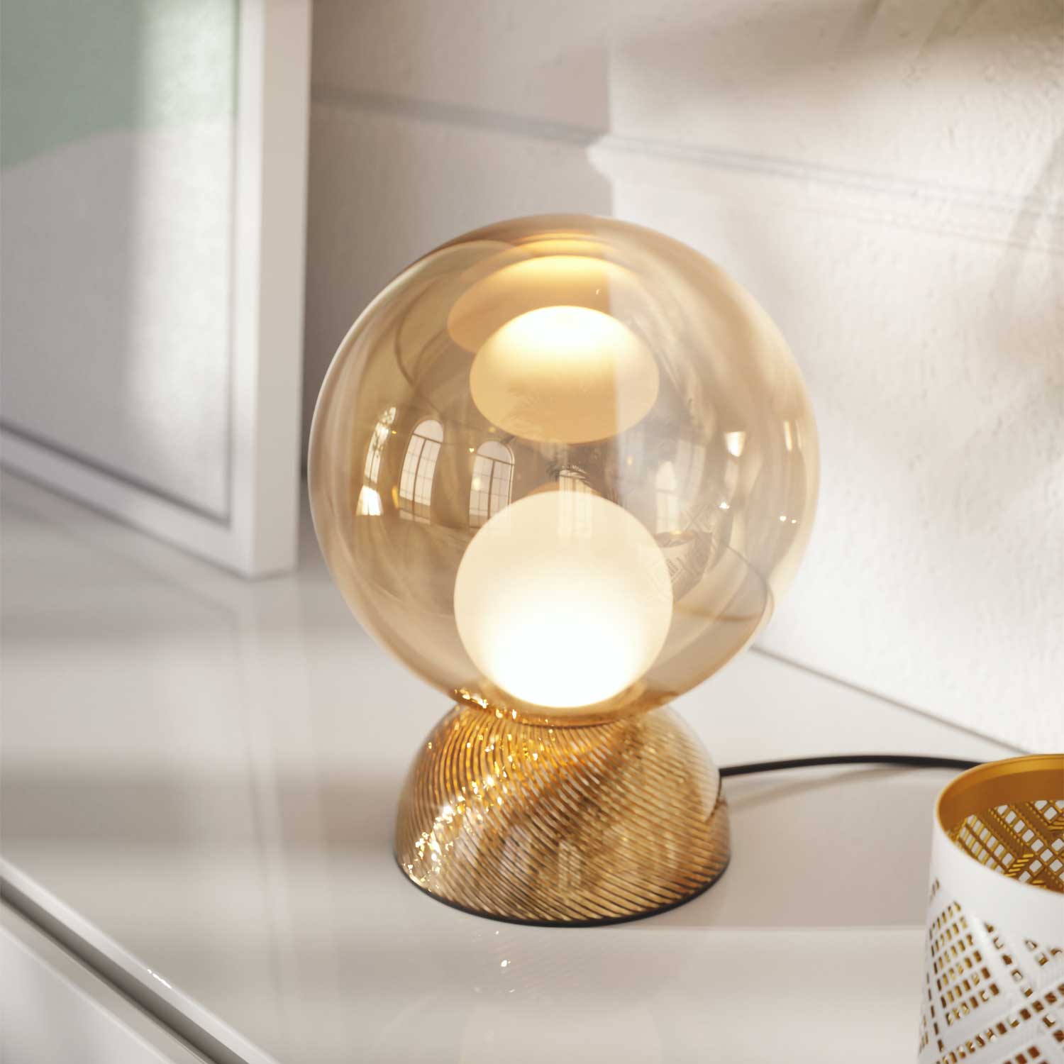 CHARM - Lampe à poser luxueuse en verre sablé design