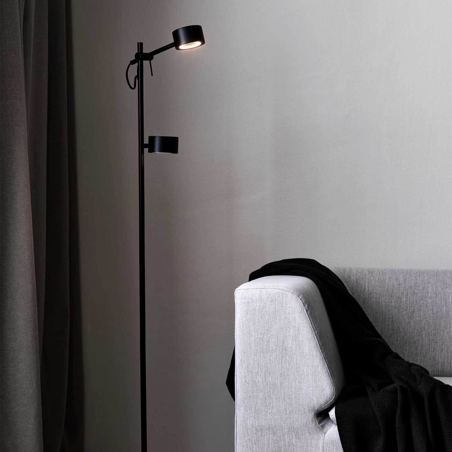 Clyde - Lampadaire acier noir LED pour salon minimaliste