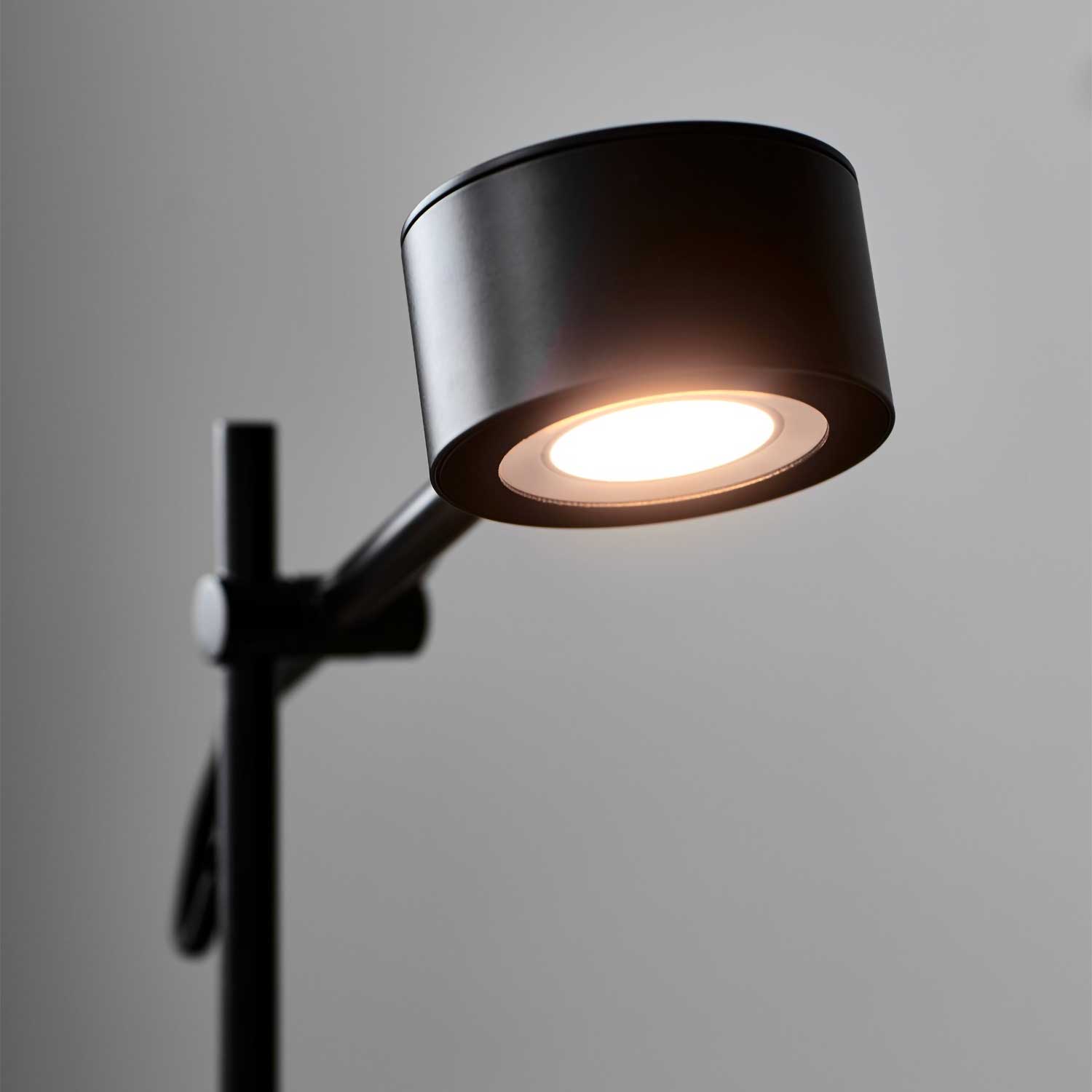 Clyde - Lampadaire acier noir LED pour salon minimaliste