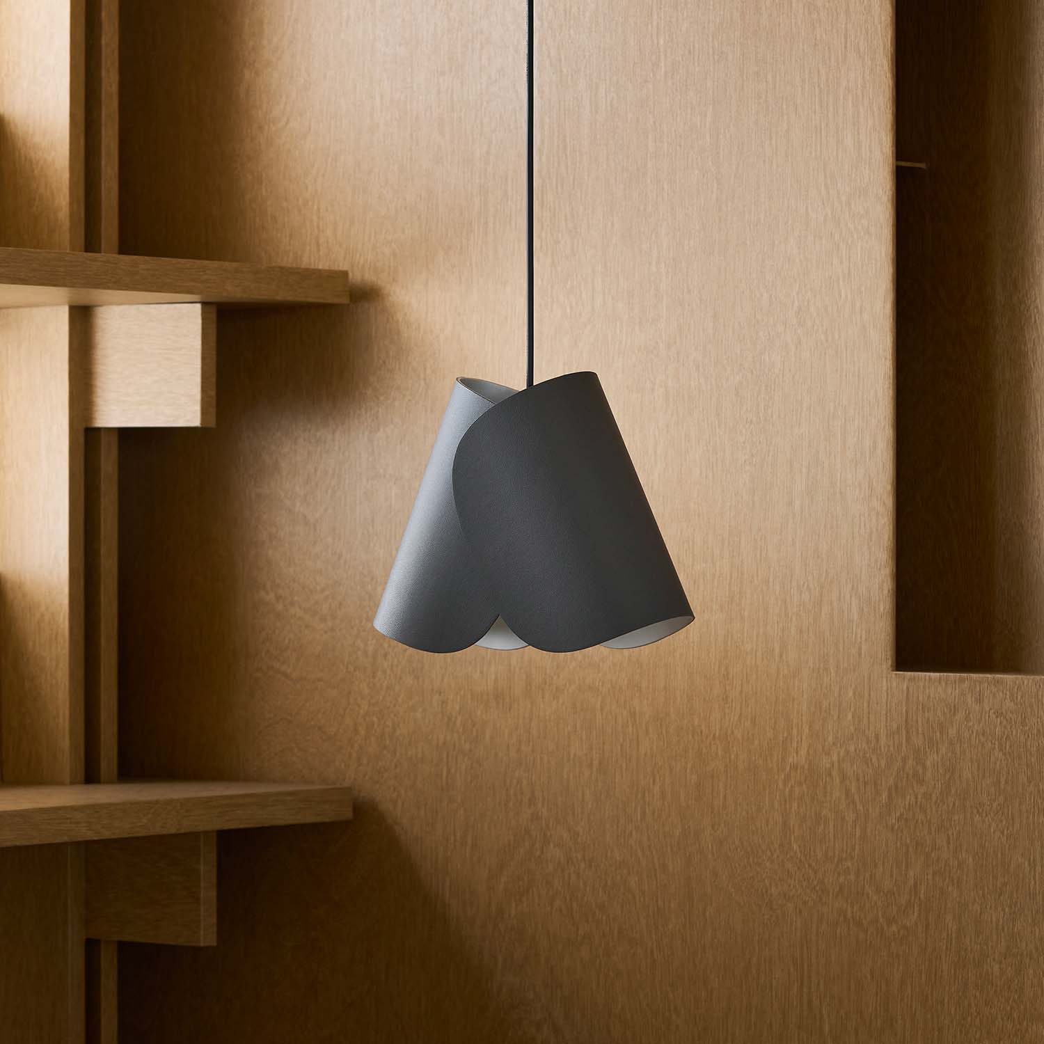 FLIP - Reversible vegan leather pendant light